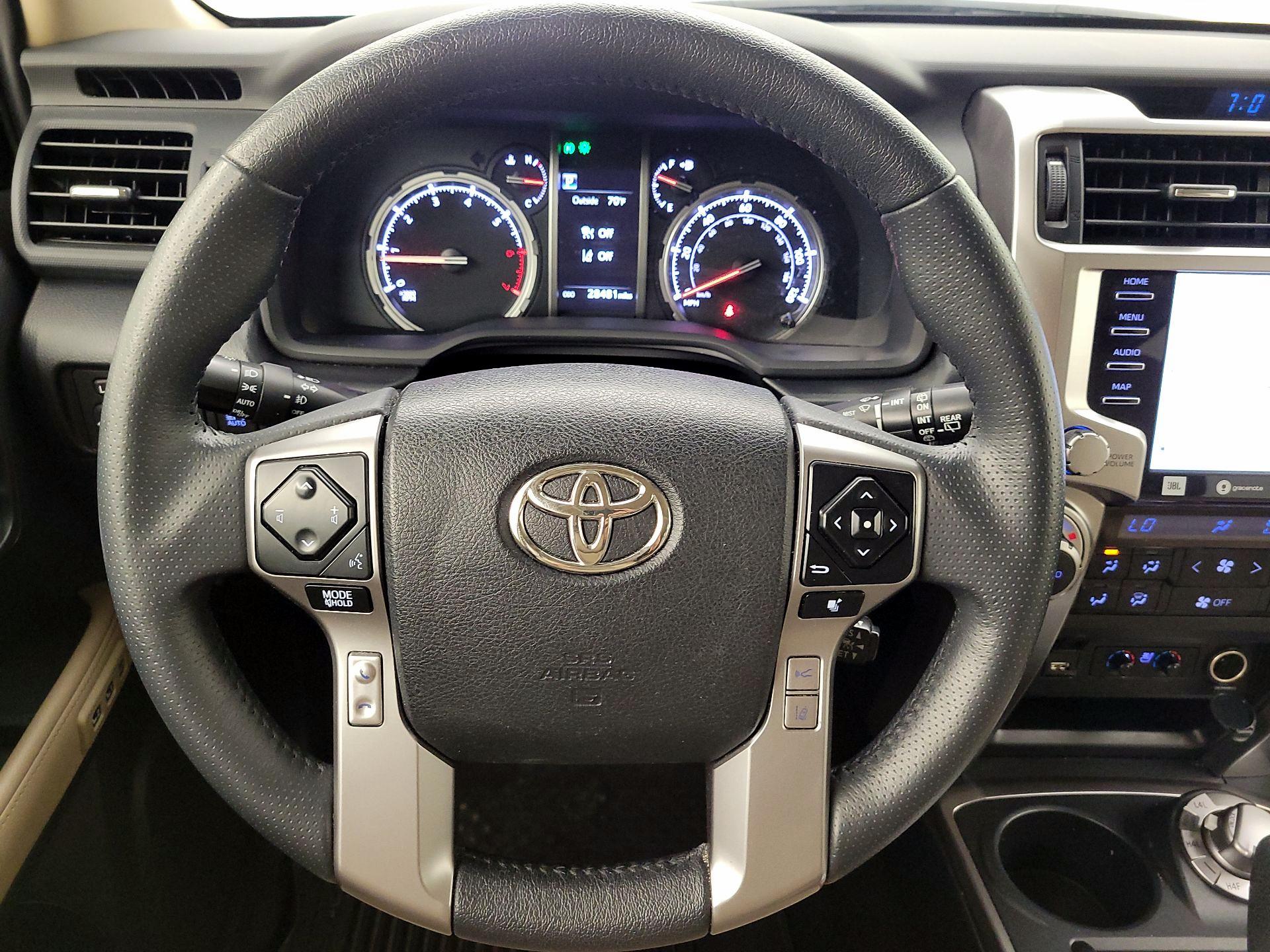 Thumbnail: 2022 Toyota 4Runner - 10