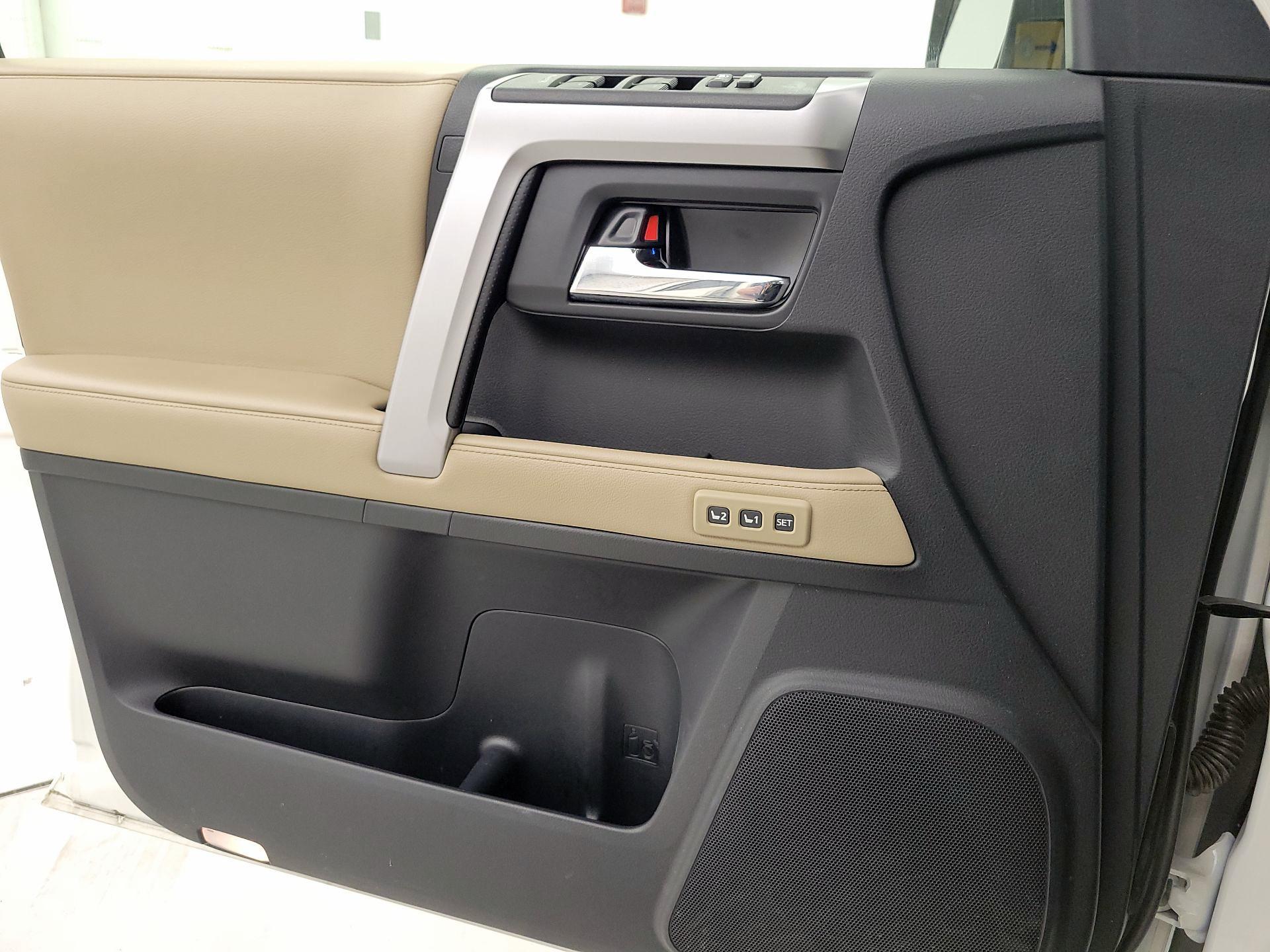 Thumbnail: 2022 Toyota 4Runner - 12