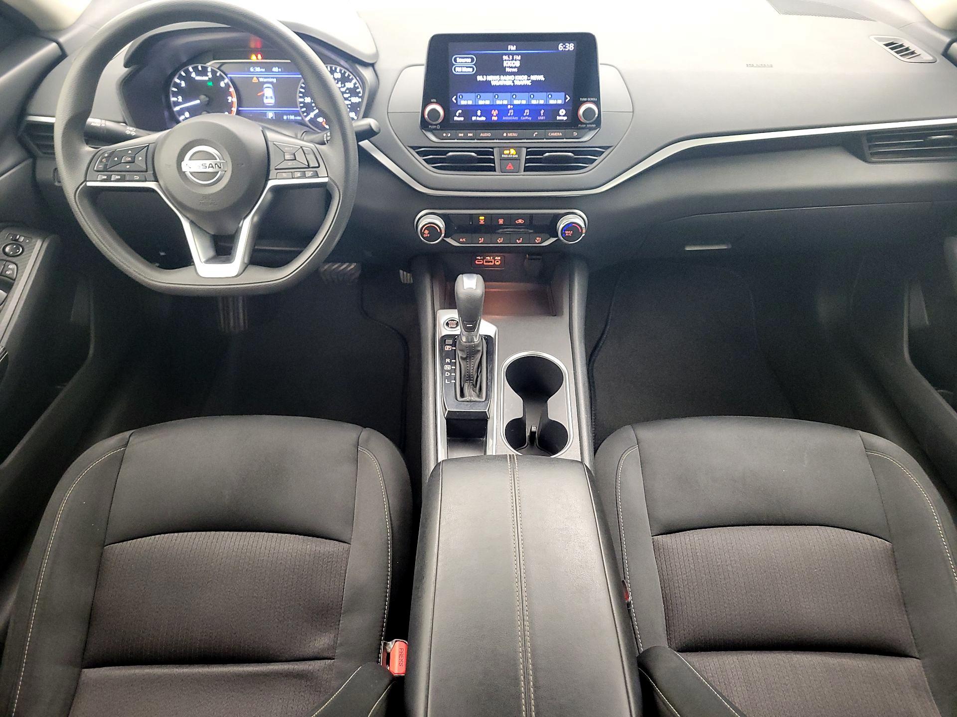 Thumbnail: 2022 Nissan Altima - 9