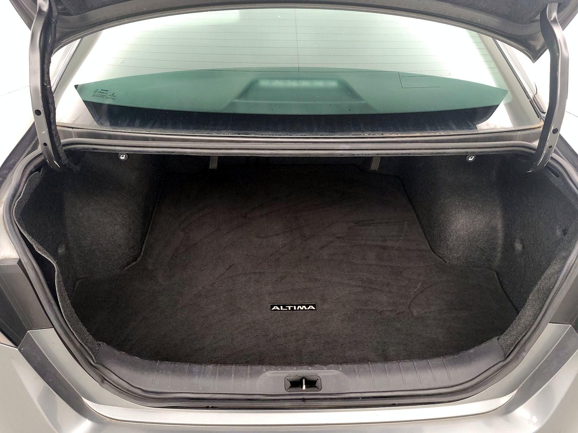 Thumbnail: 2022 Nissan Altima - 16