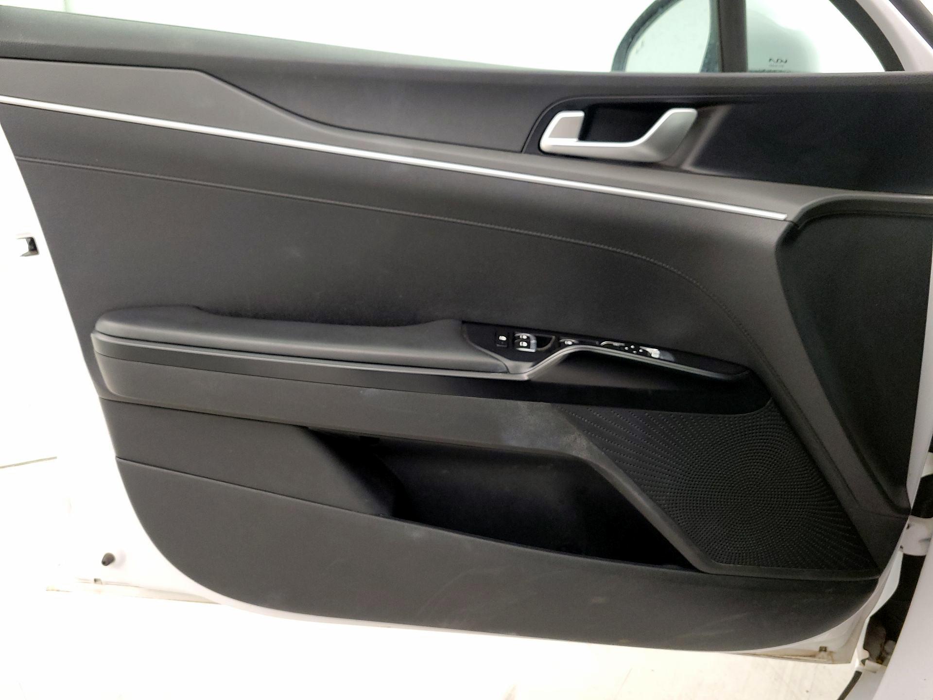 Thumbnail: 2022 Kia K5 - 12