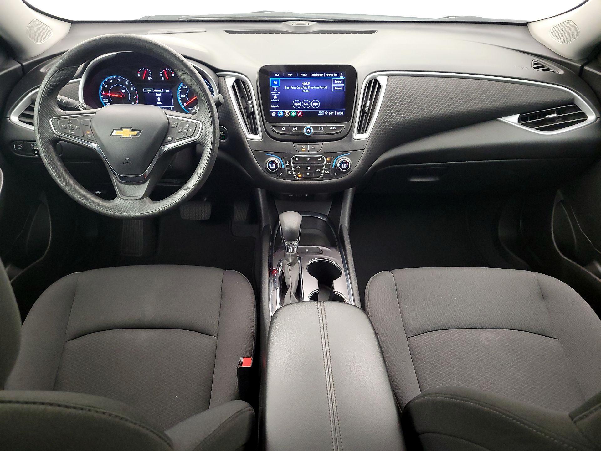 Thumbnail: 2023 Chevrolet Malibu - 9