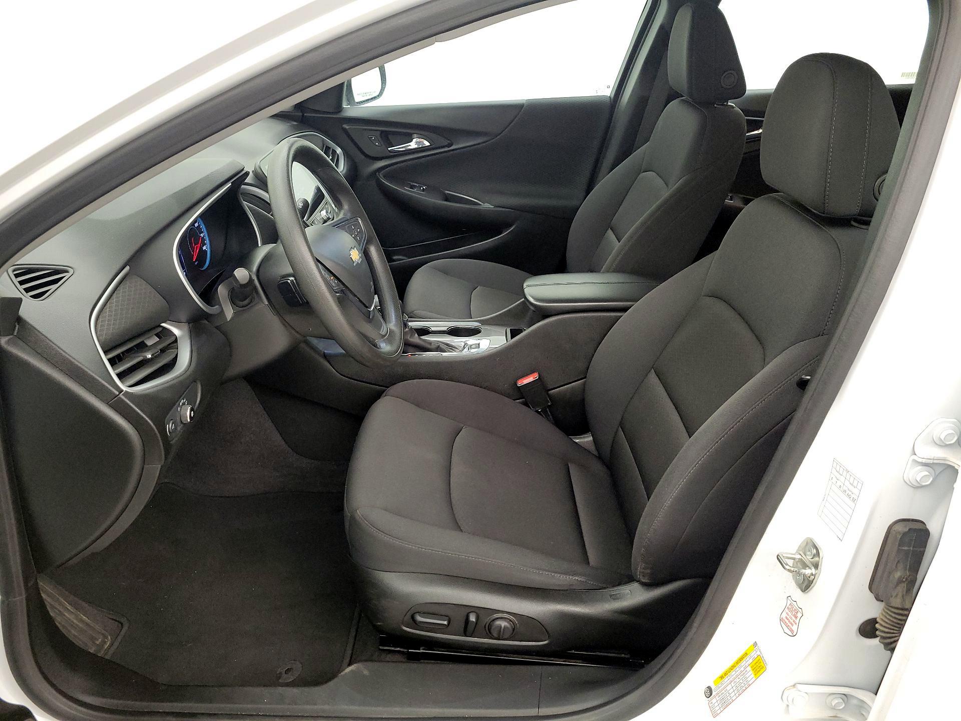 Thumbnail: 2023 Chevrolet Malibu - 11