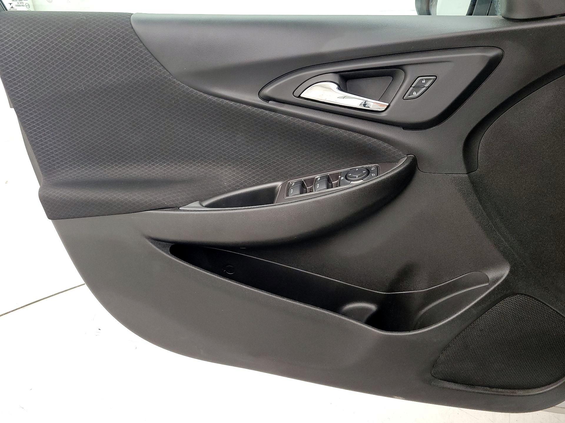 Thumbnail: 2023 Chevrolet Malibu - 12