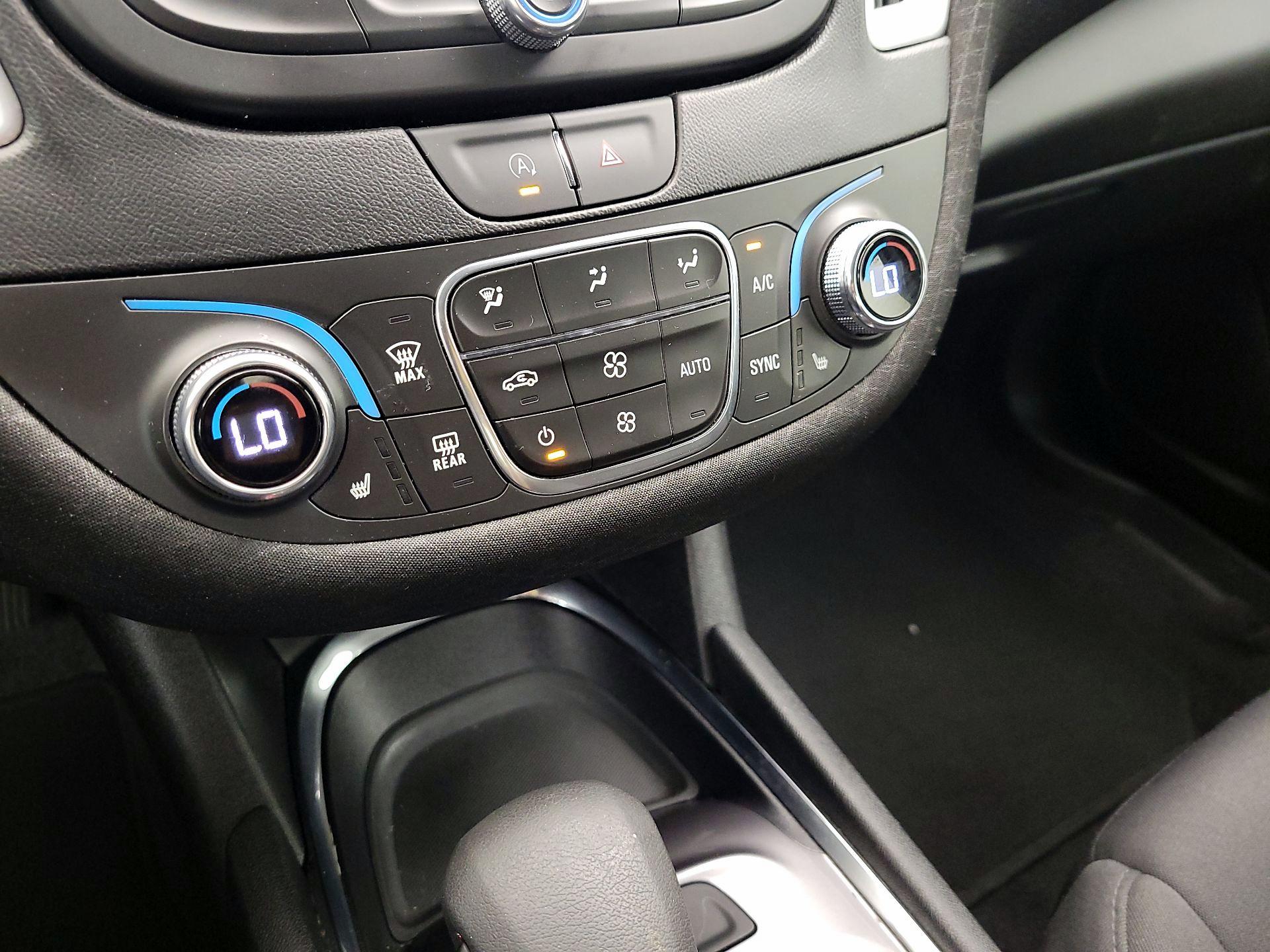 Thumbnail: 2023 Chevrolet Malibu - 16