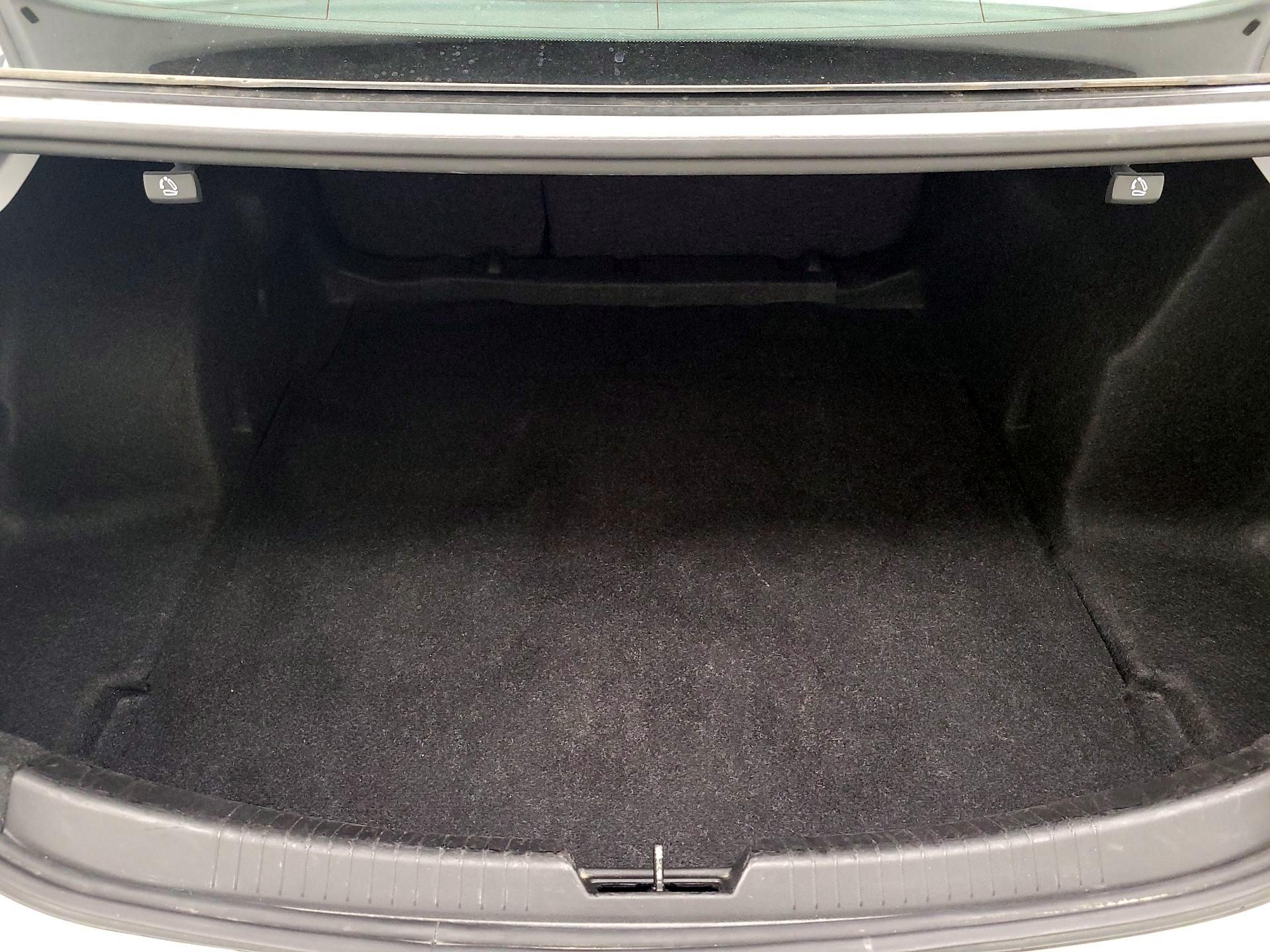 Thumbnail: 2023 Chevrolet Malibu - 20