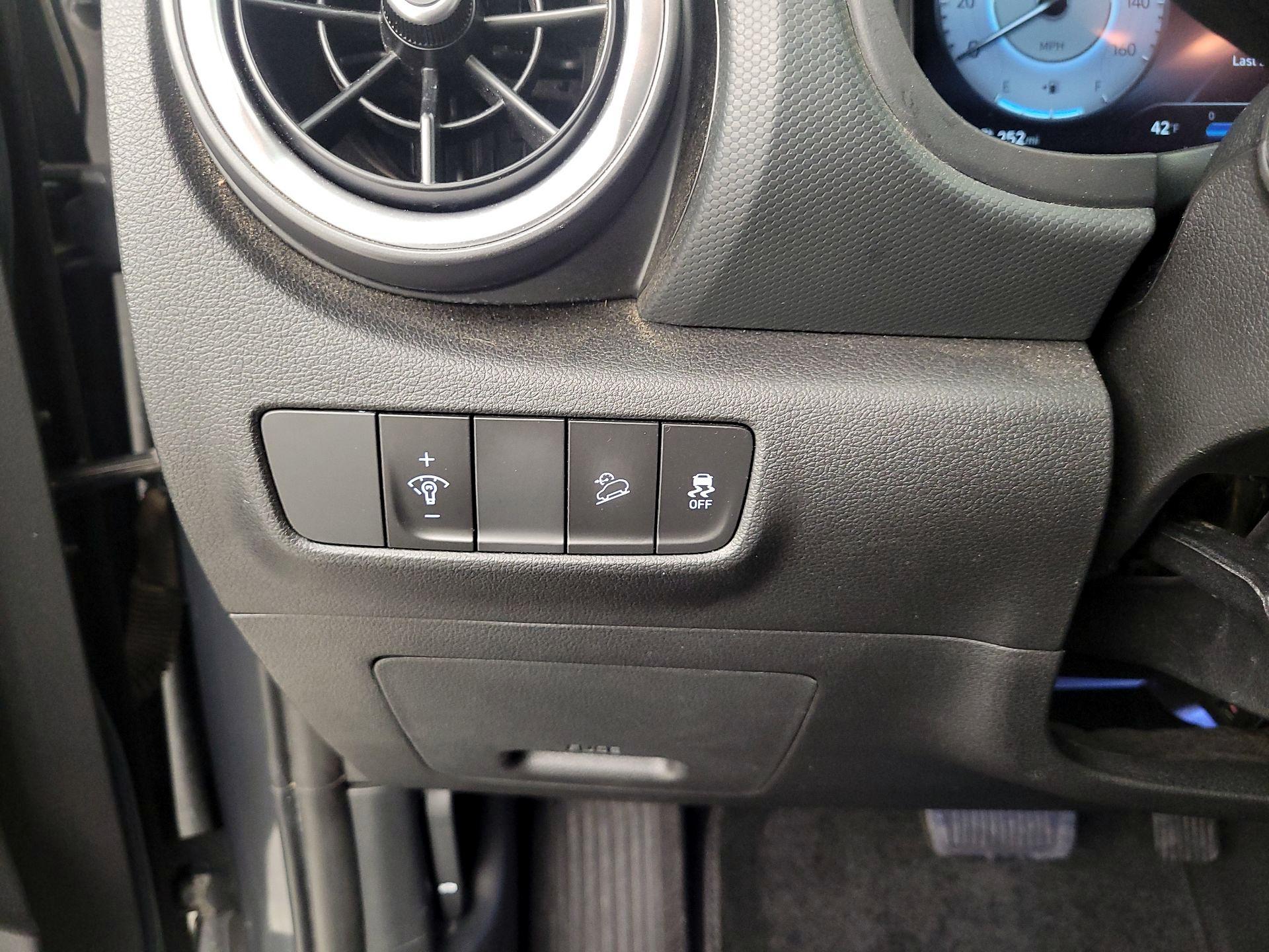 Thumbnail: 2023 Hyundai Kona - 13