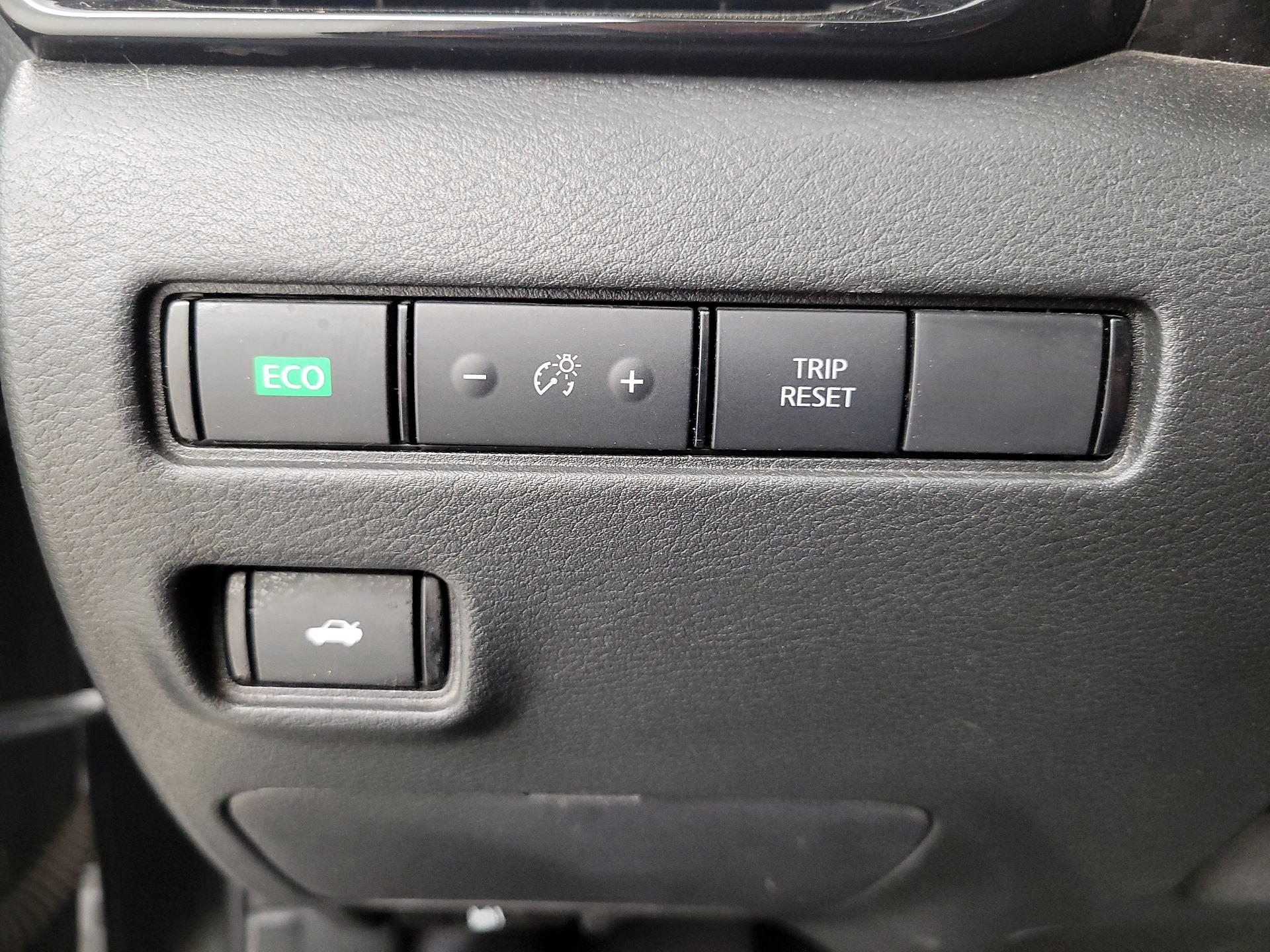 Thumbnail: 2023 Nissan Sentra - 13