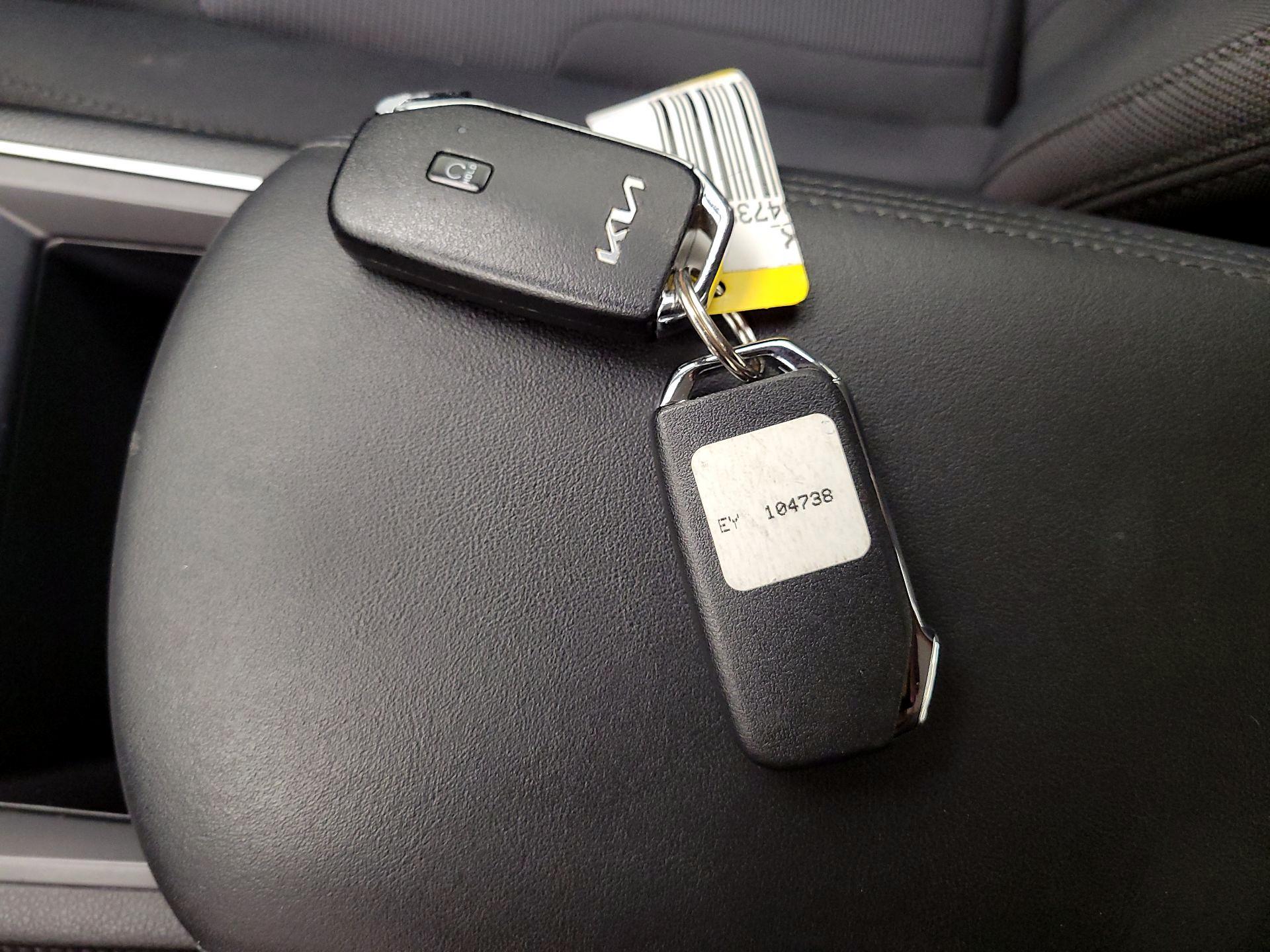 Thumbnail: 2022 Kia K5 - 18