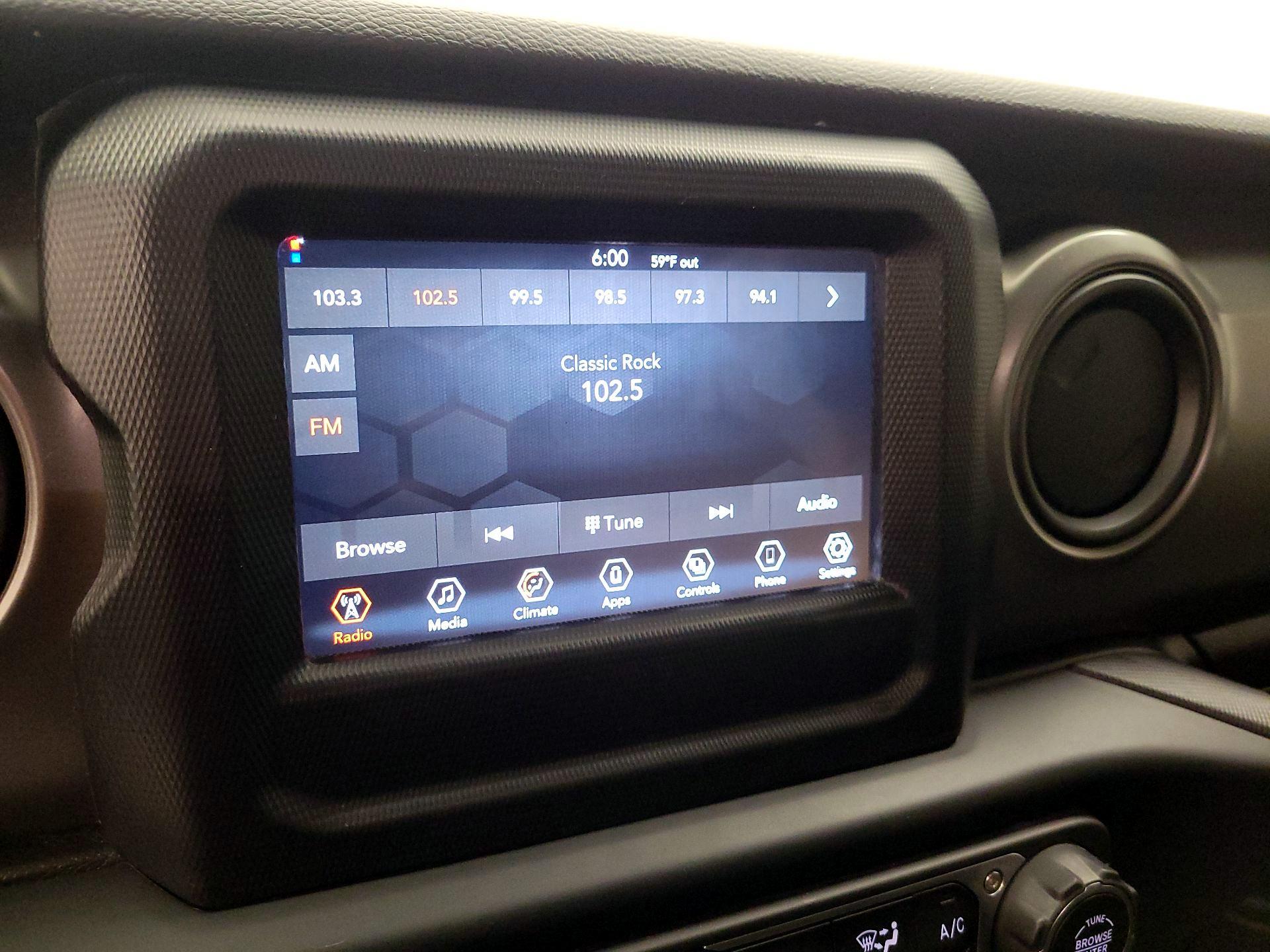 Thumbnail: 2023 Jeep Gladiator - 15