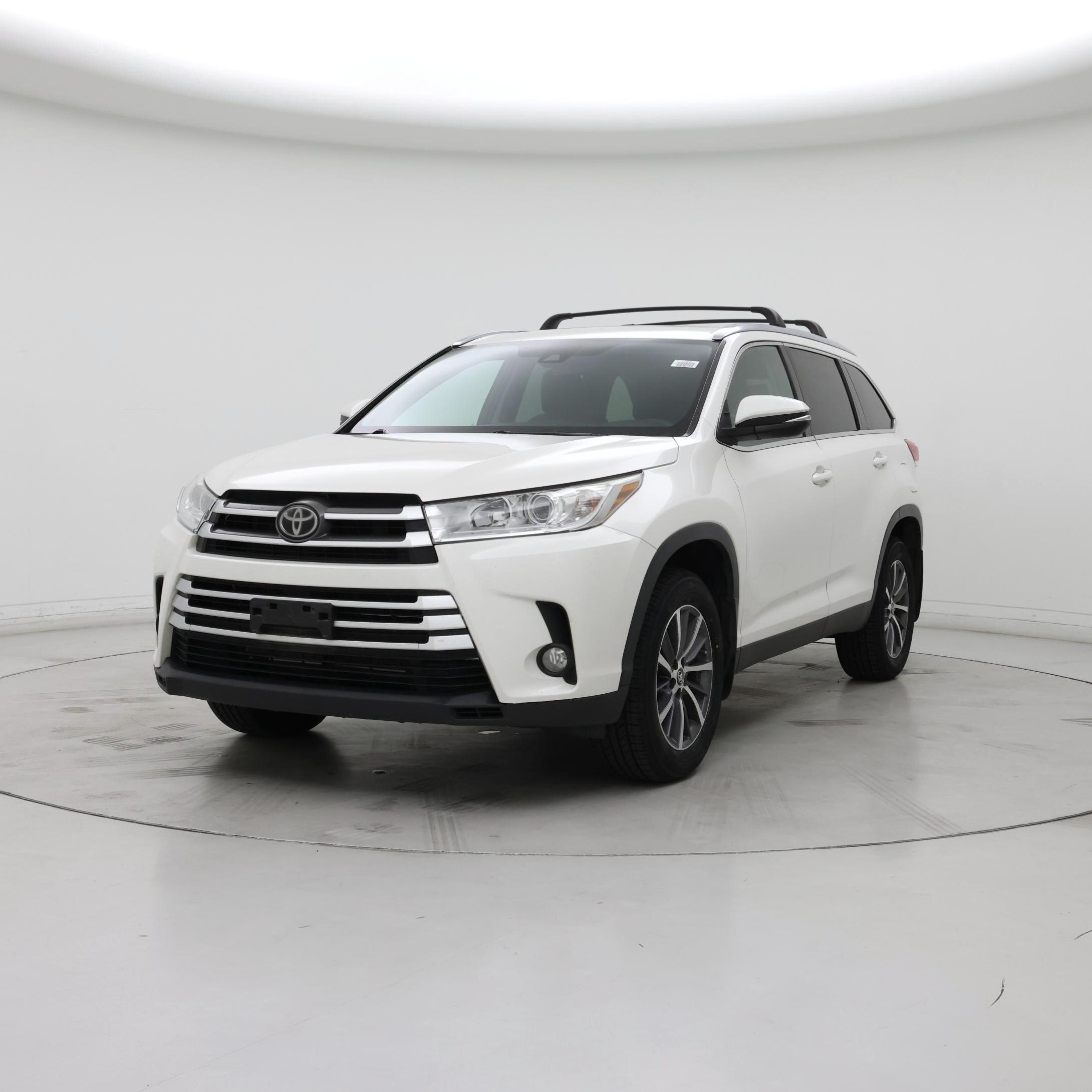 Thumbnail: 2019 Toyota Highlander - 4