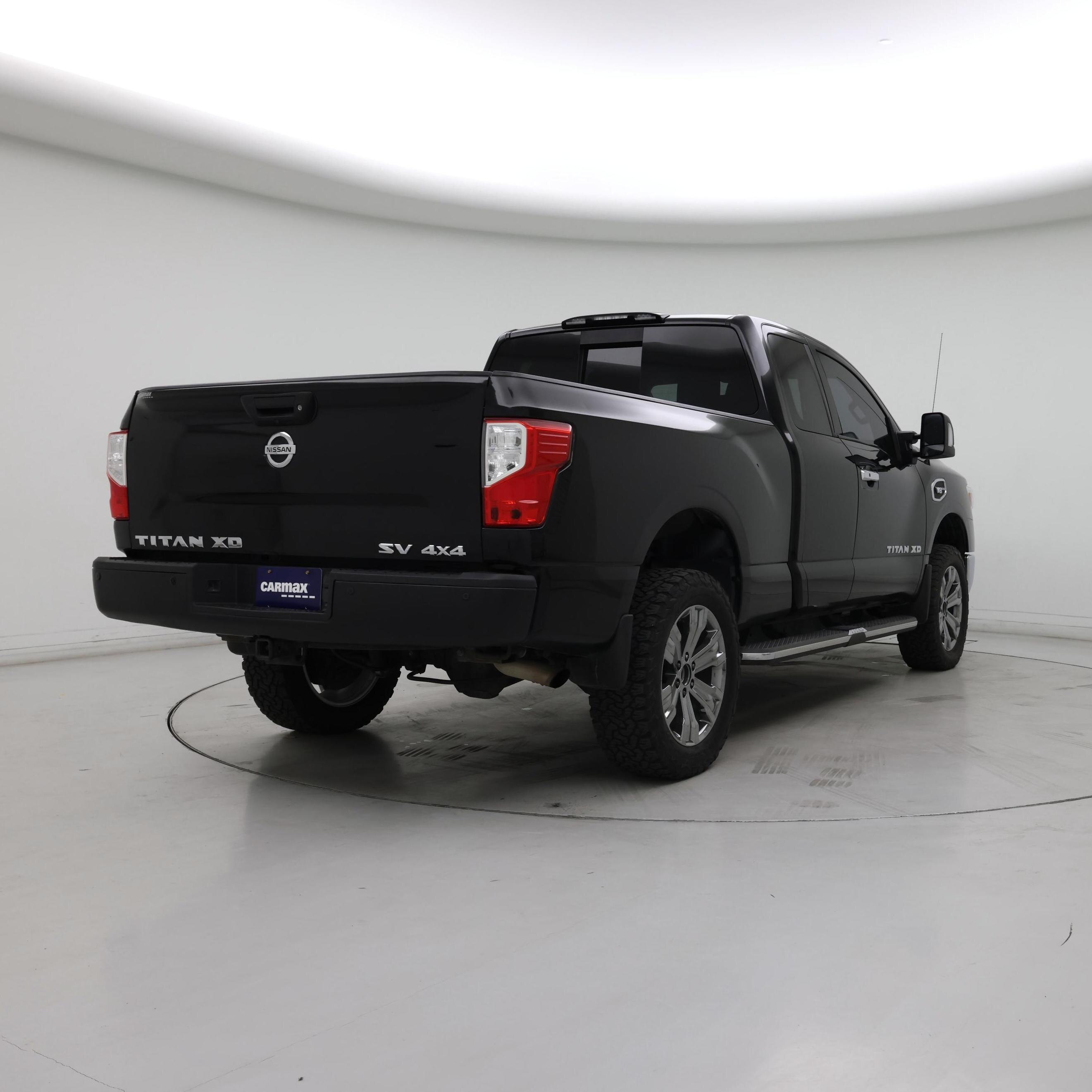 Thumbnail: 2018 Nissan Titan - 8