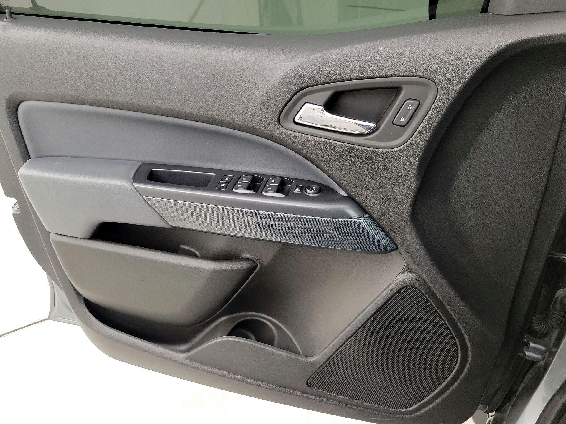 Thumbnail: 2021 Chevrolet Colorado - 12