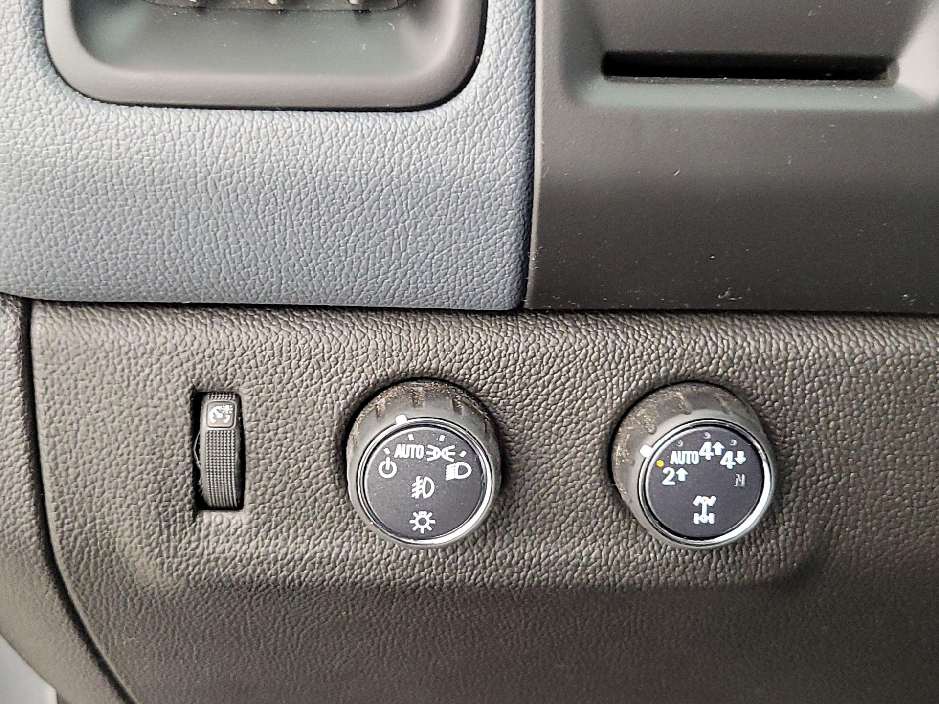 Thumbnail: 2021 Chevrolet Colorado - 13