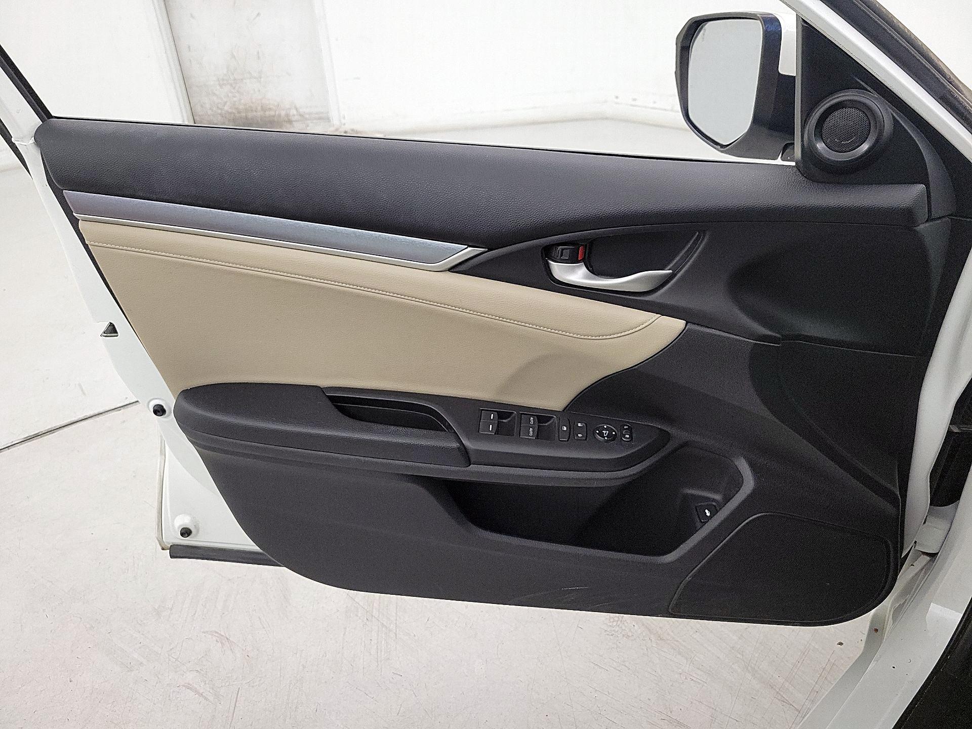 Thumbnail: 2018 Honda Civic - 12