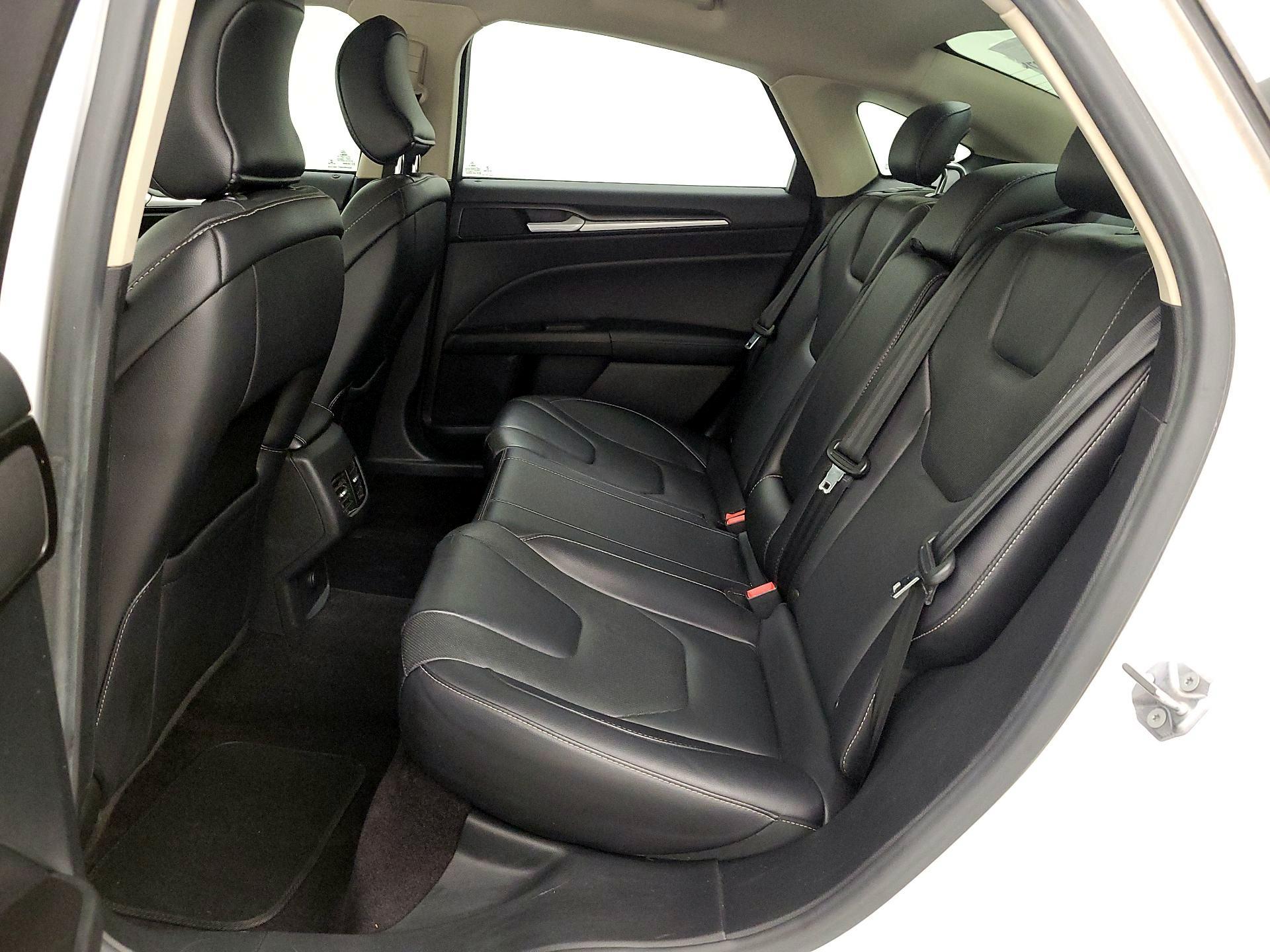 Thumbnail: 2017 Ford Fusion - 20