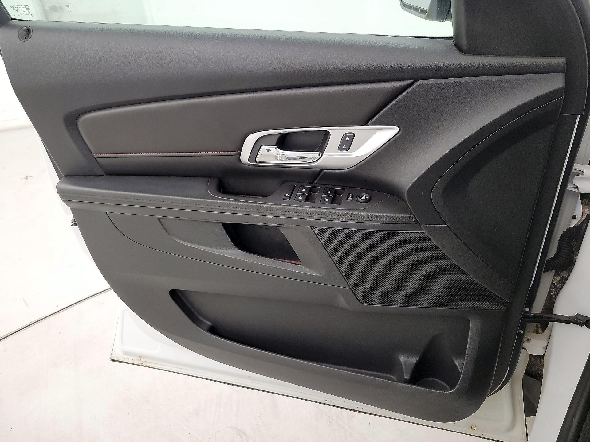 Thumbnail: 2017 GMC Terrain - 12