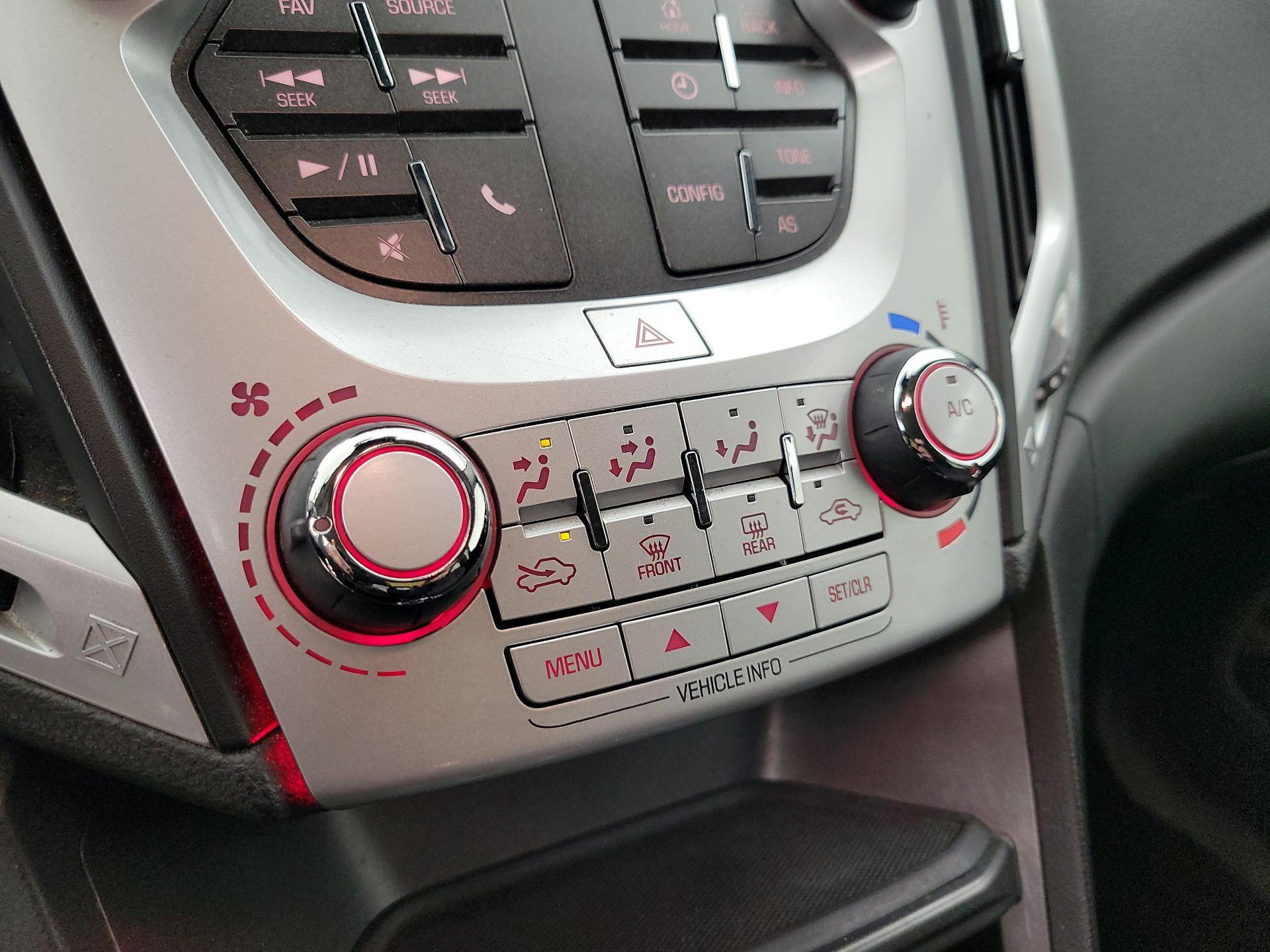 Thumbnail: 2017 GMC Terrain - 16