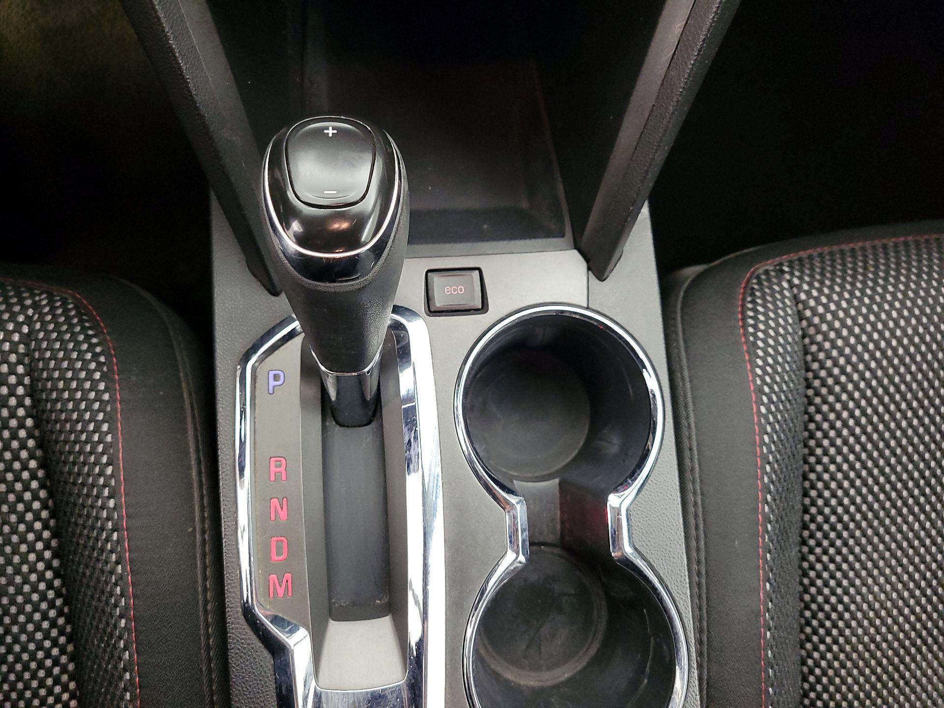 Thumbnail: 2017 GMC Terrain - 17