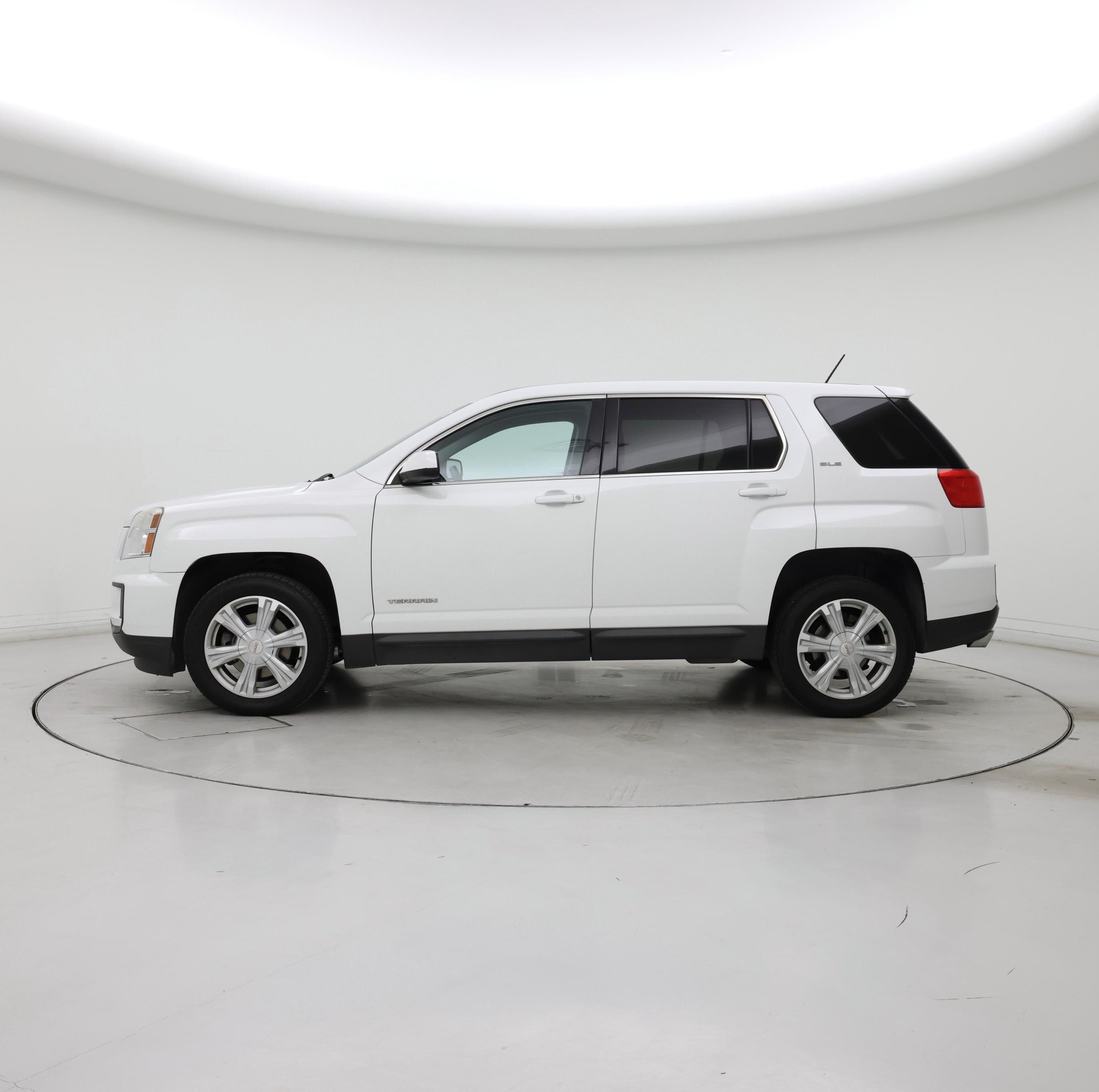 Thumbnail: 2017 GMC Terrain - 3