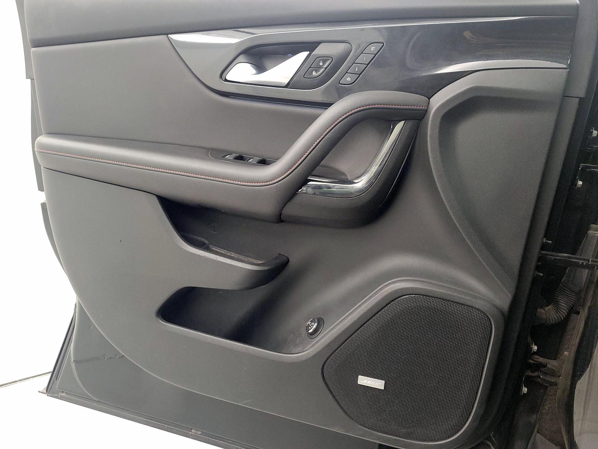 Thumbnail: 2020 Chevrolet Blazer - 12