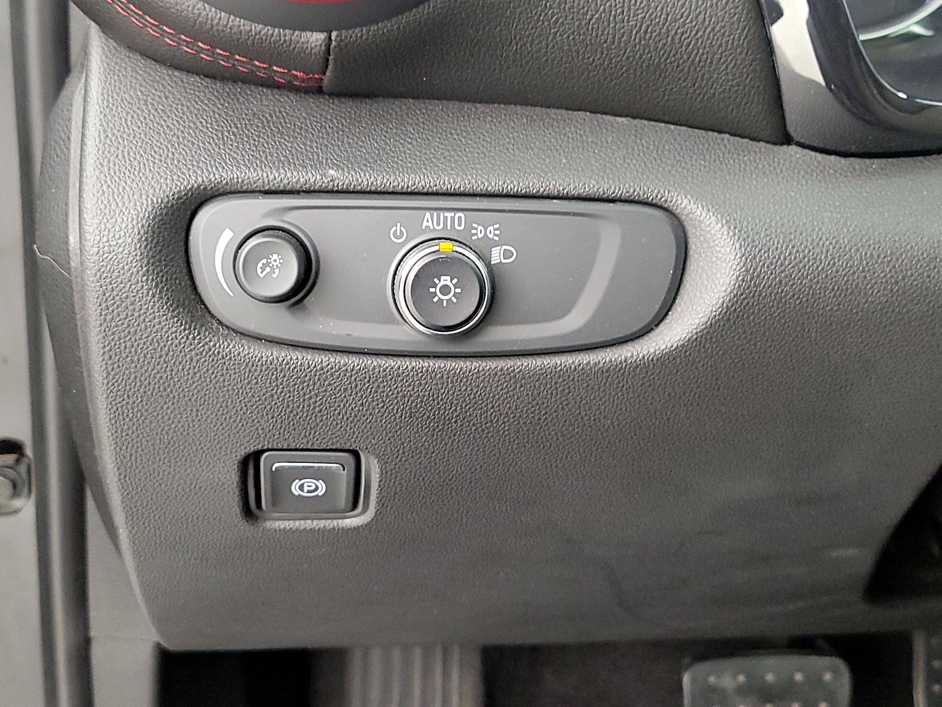 Thumbnail: 2020 Chevrolet Blazer - 13