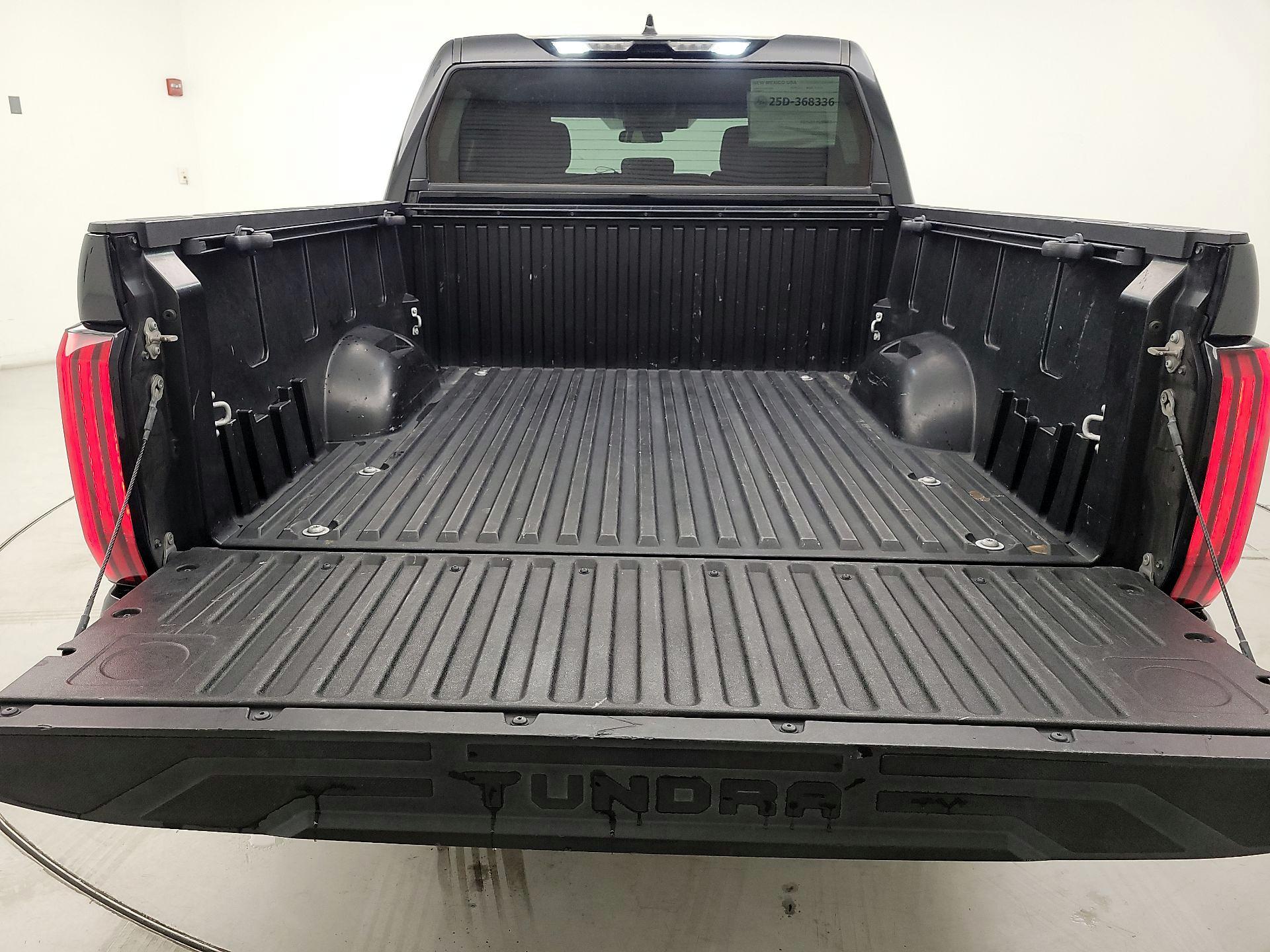 Thumbnail: 2022 Toyota Tundra - 19