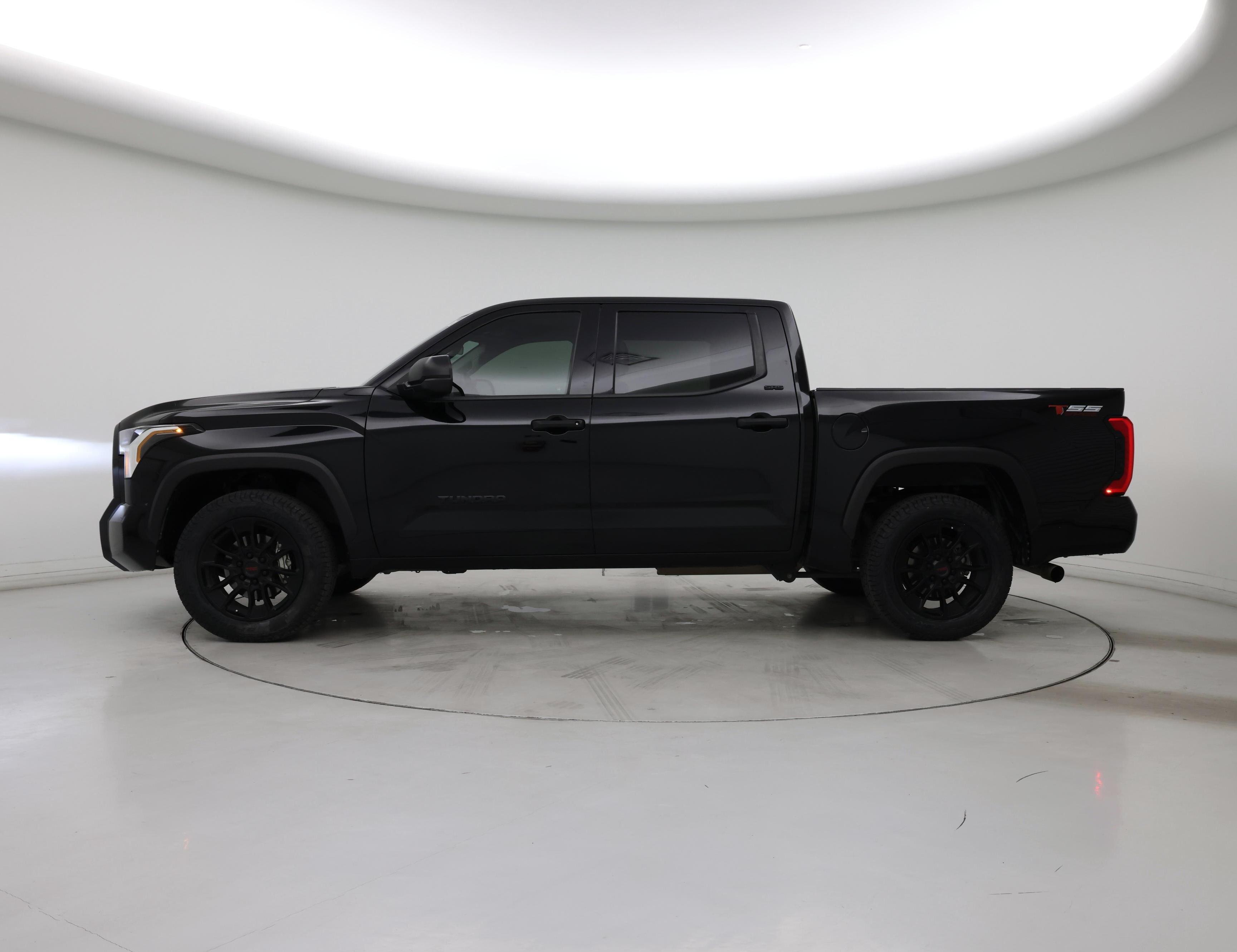 Thumbnail: 2022 Toyota Tundra - 3