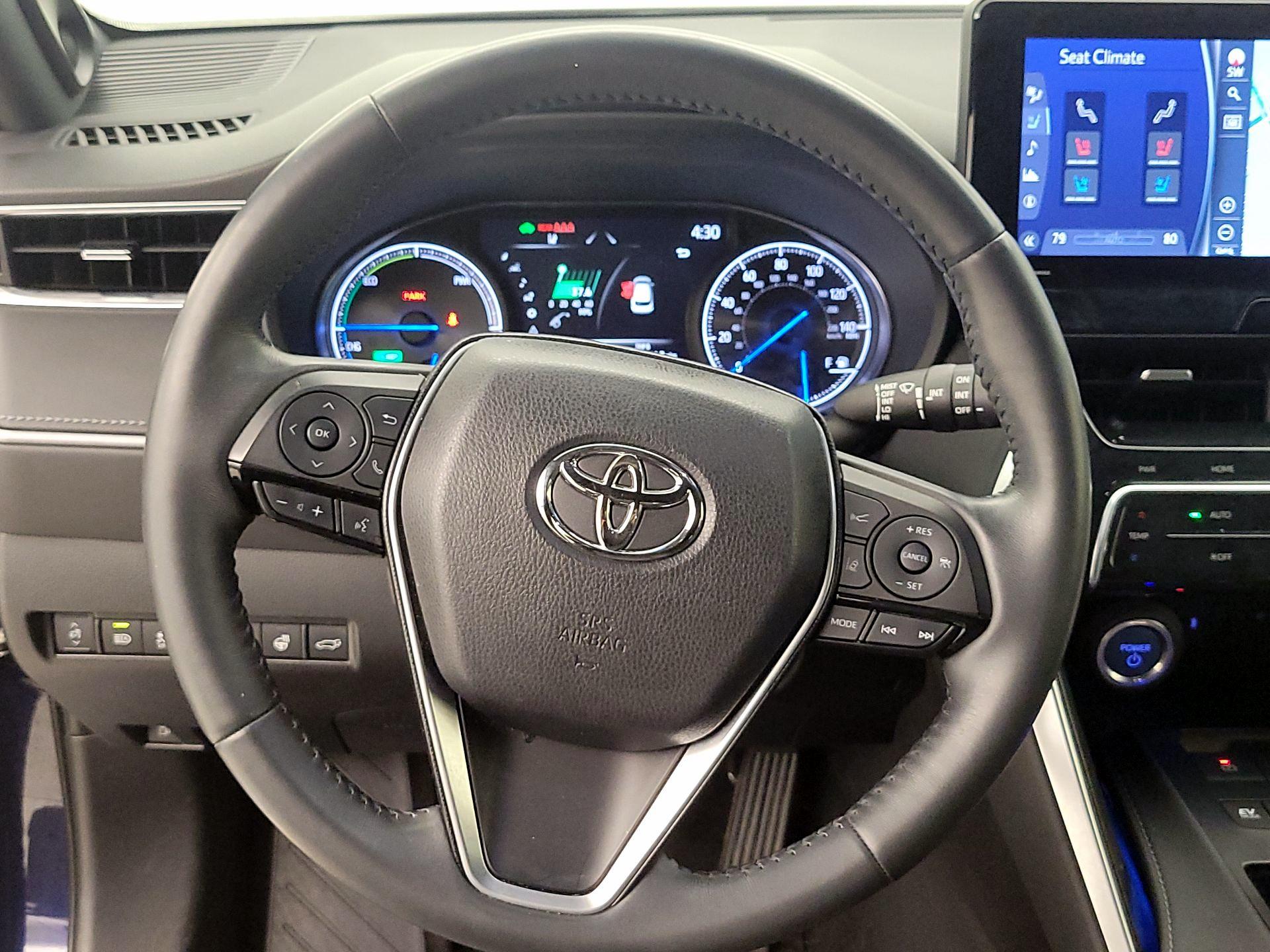 Thumbnail: 2021 Toyota Venza - 10