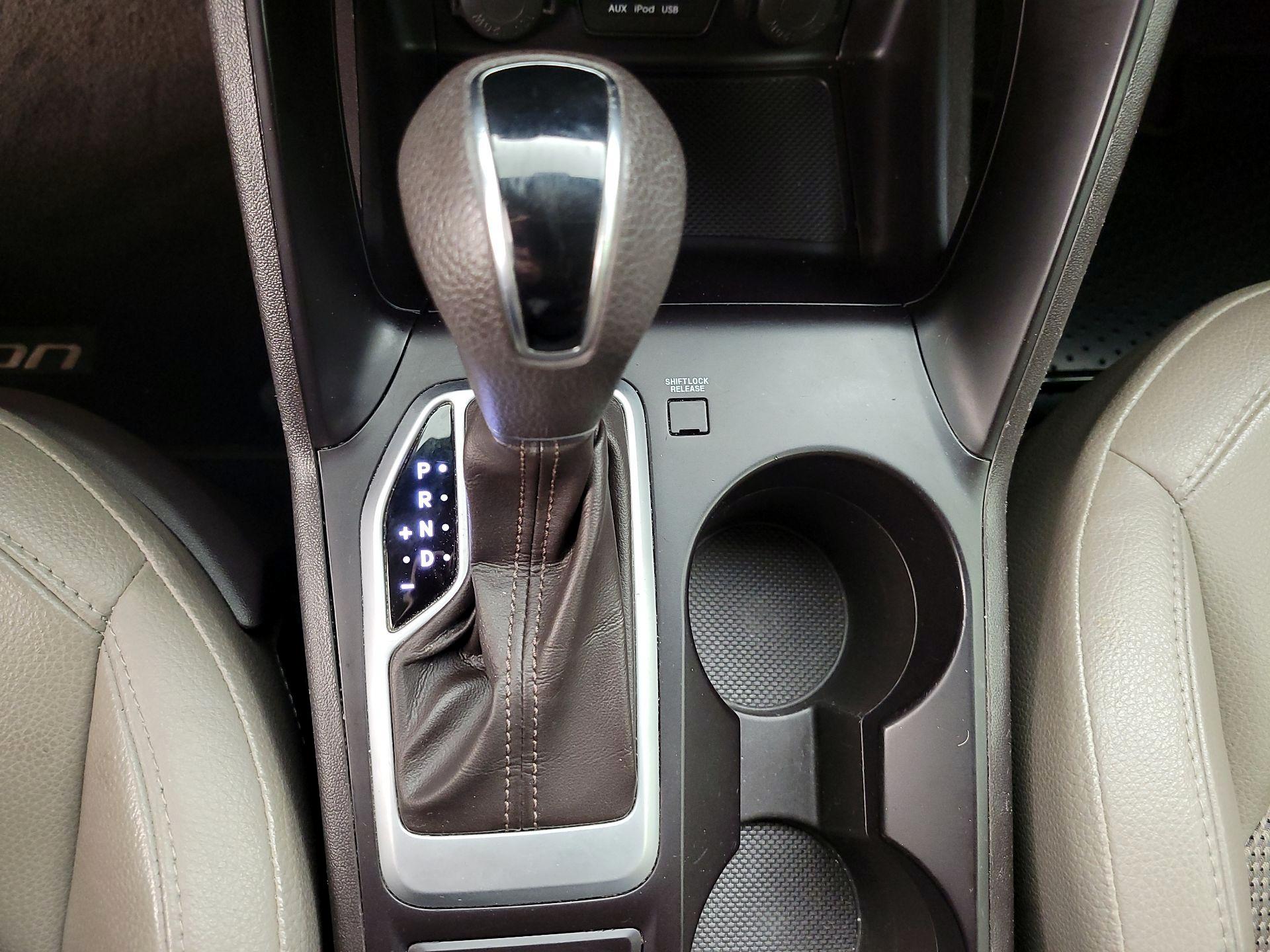 Thumbnail: 2015 Hyundai Tucson - 17