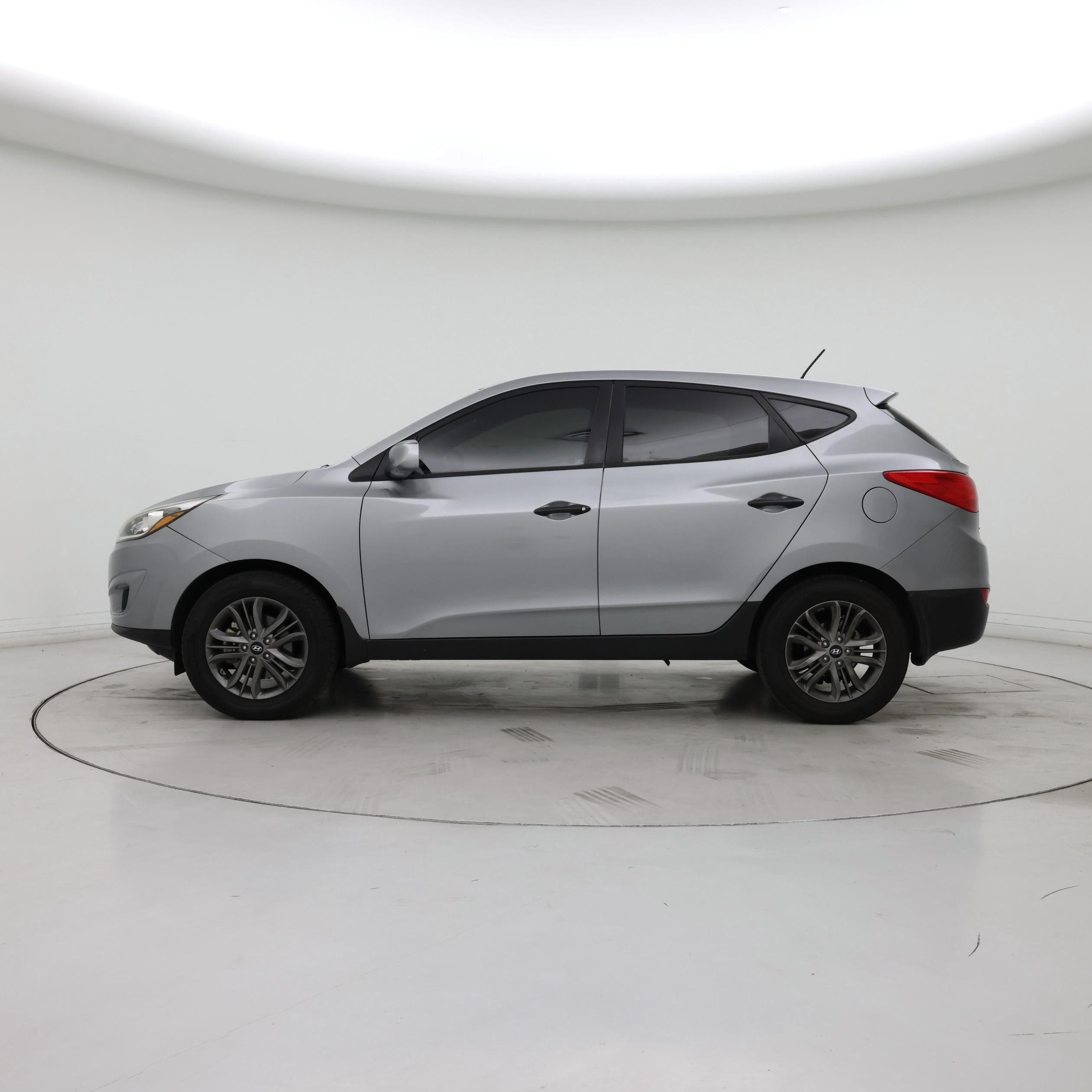 Thumbnail: 2015 Hyundai Tucson - 3