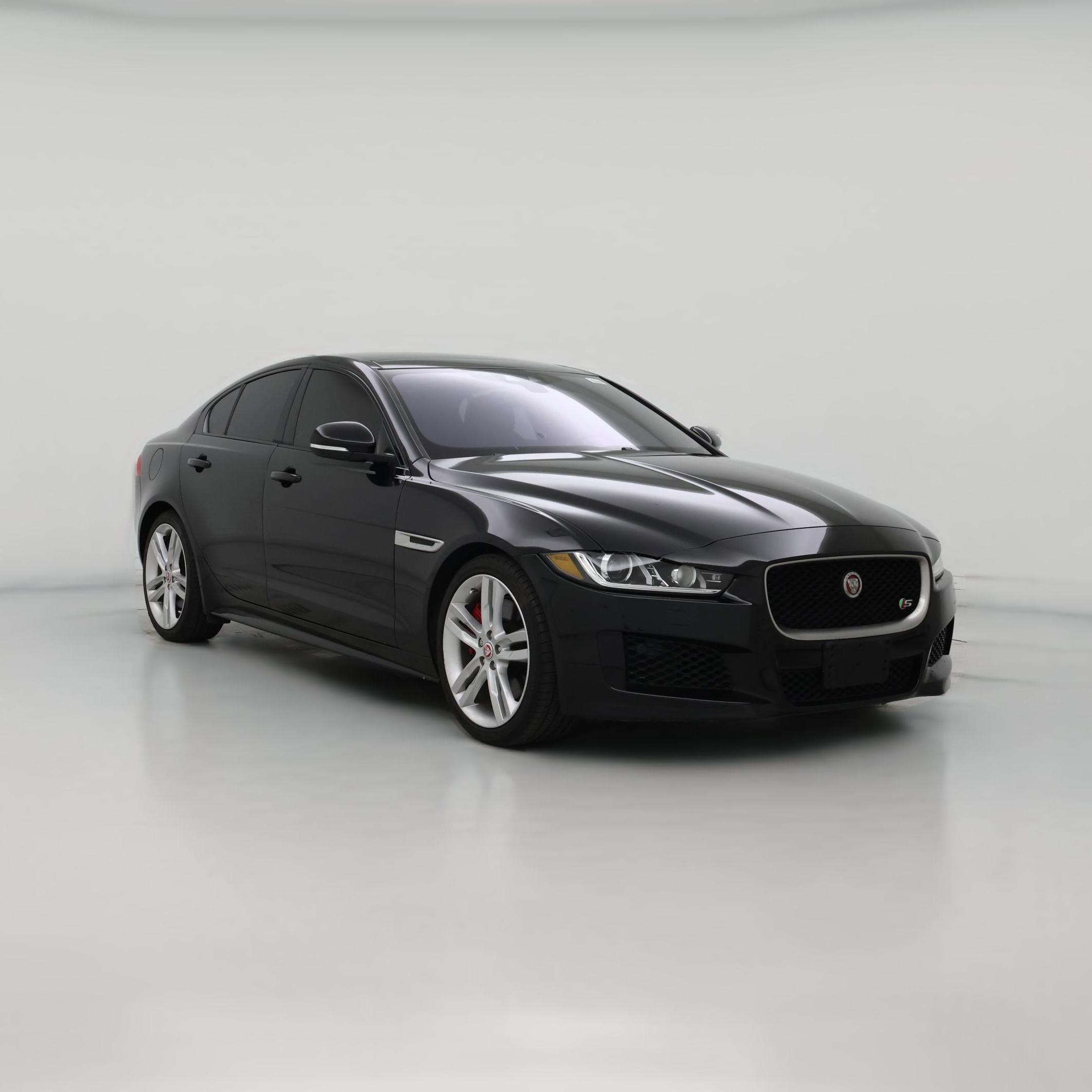 Thumbnail: 2018 Jaguar XE - 1