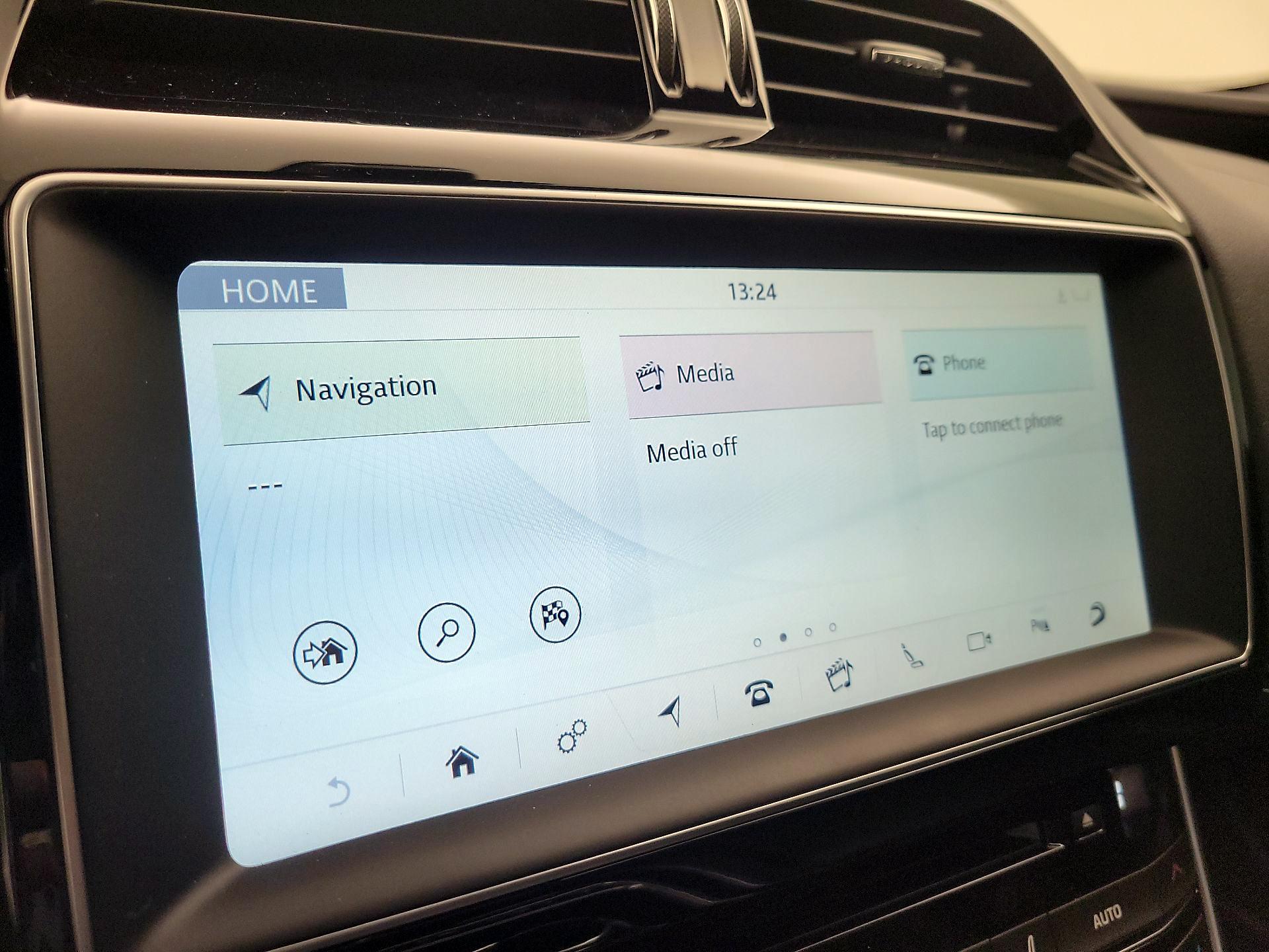 Thumbnail: 2018 Jaguar XE - 15