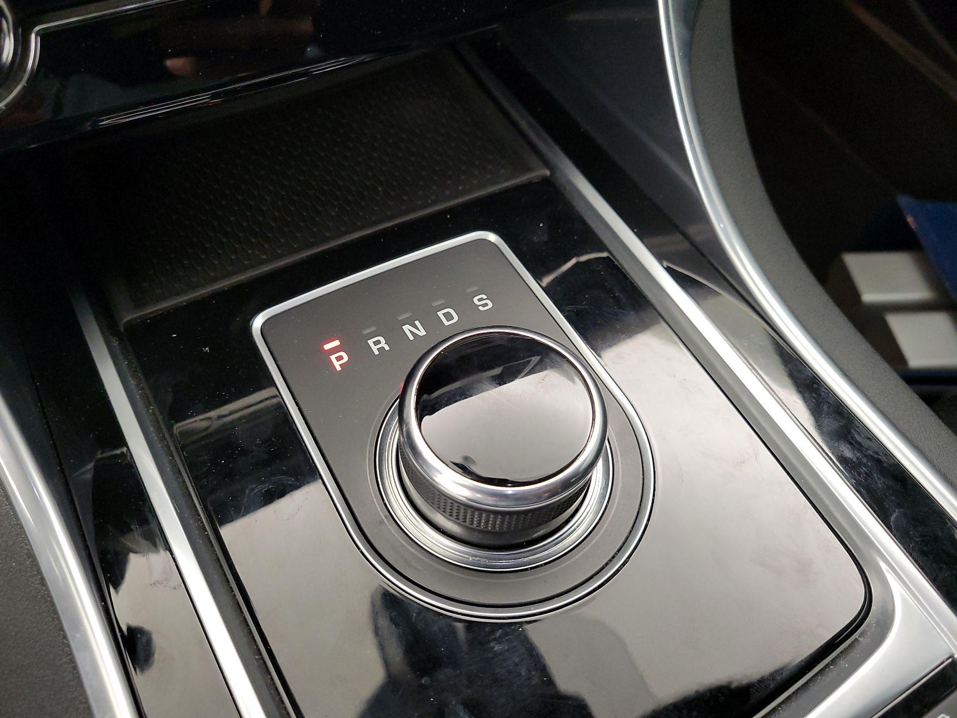 Thumbnail: 2018 Jaguar XE - 17