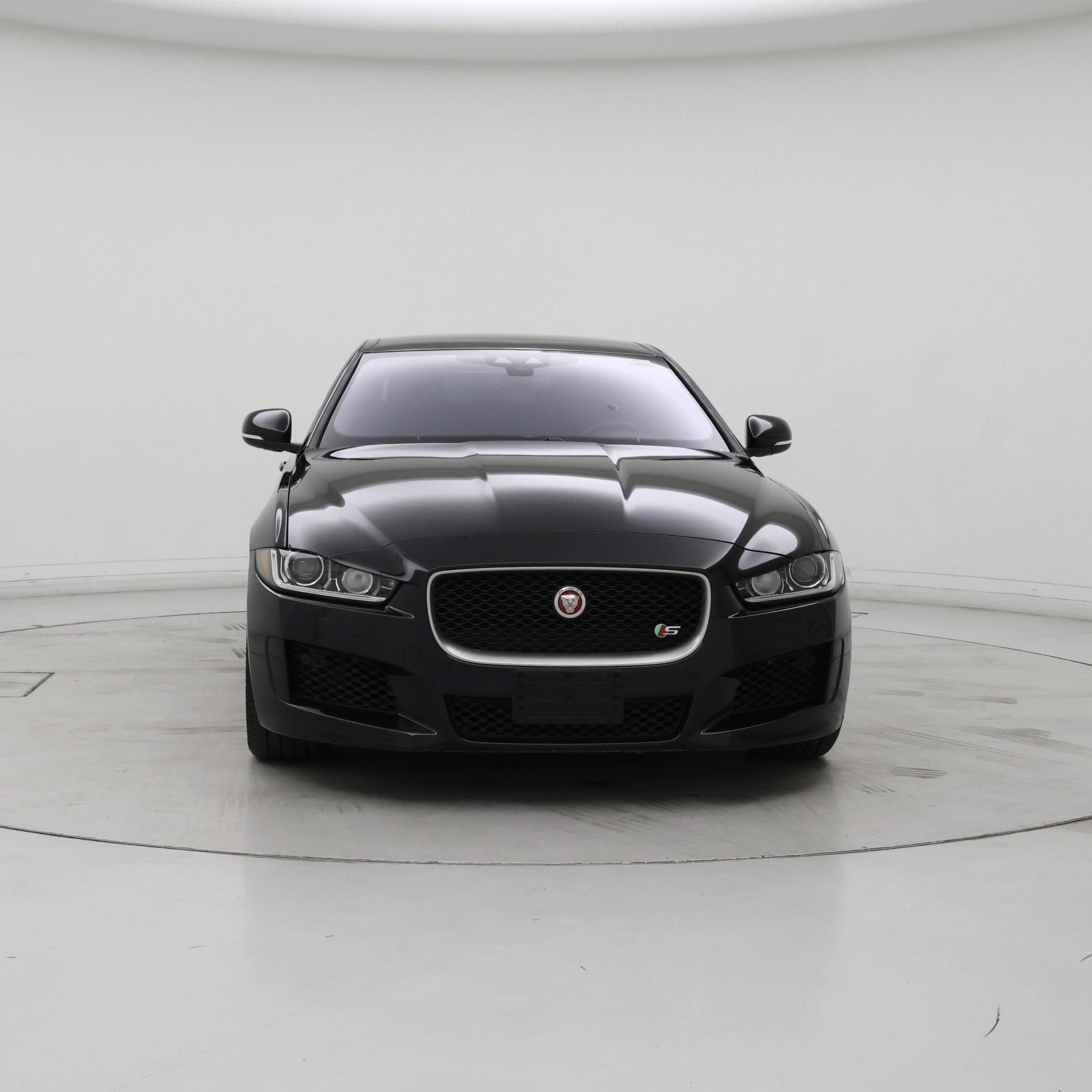 Thumbnail: 2018 Jaguar XE - 5