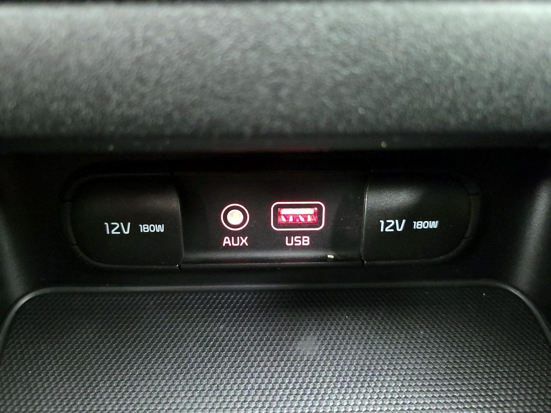 Thumbnail: 2020 Kia Forte - 18