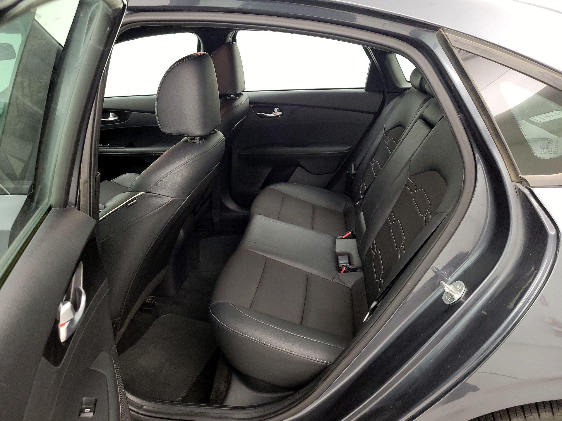 Thumbnail: 2020 Kia Forte - 19