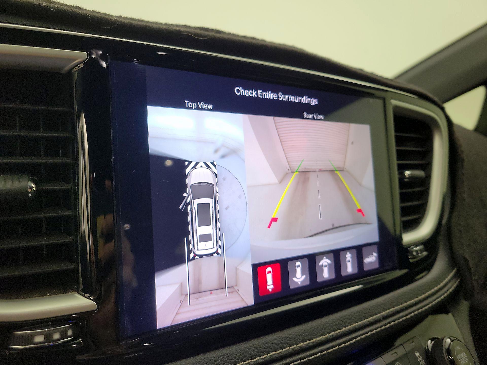 Thumbnail: 2021 Chrysler Pacifica - 14