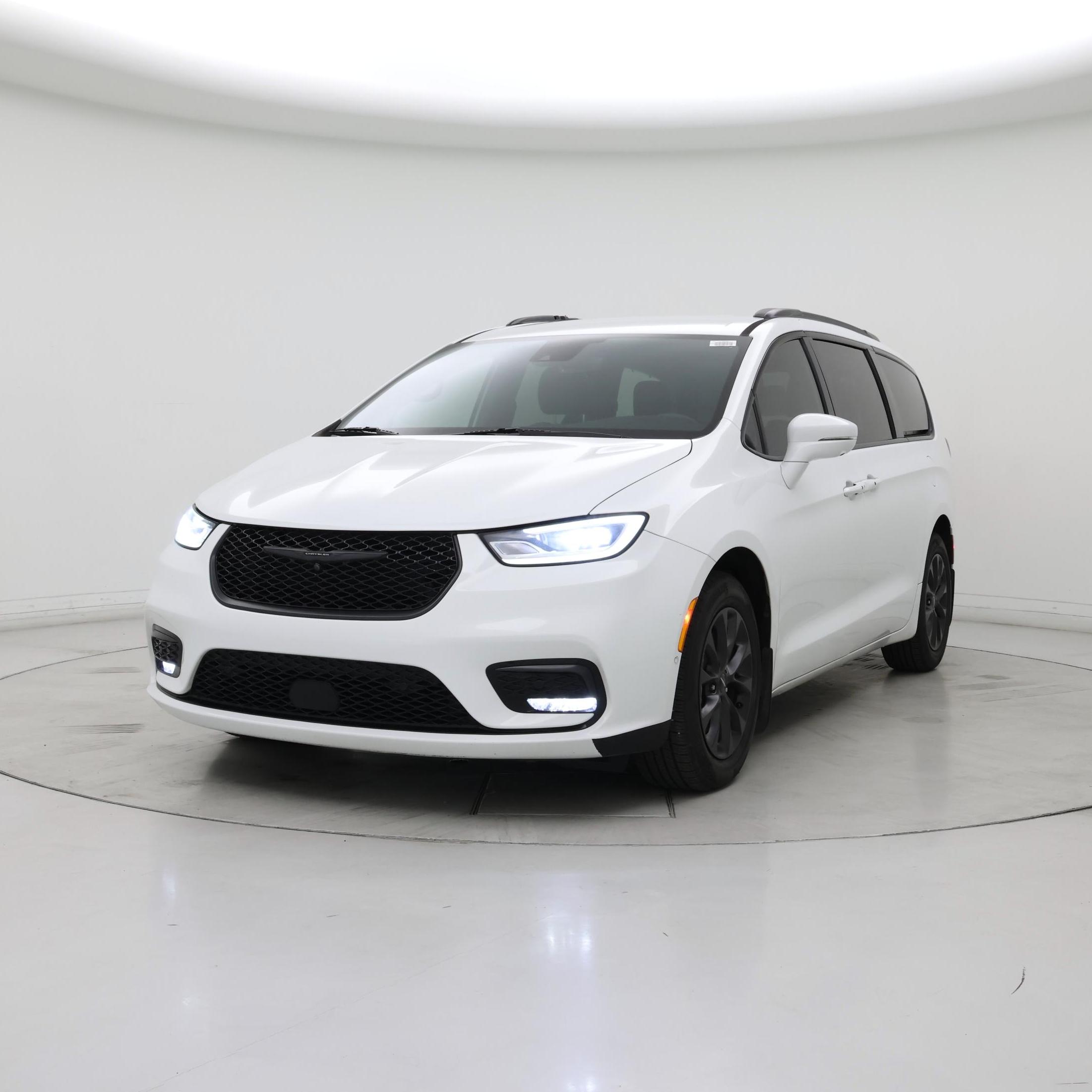 Thumbnail: 2021 Chrysler Pacifica - 4