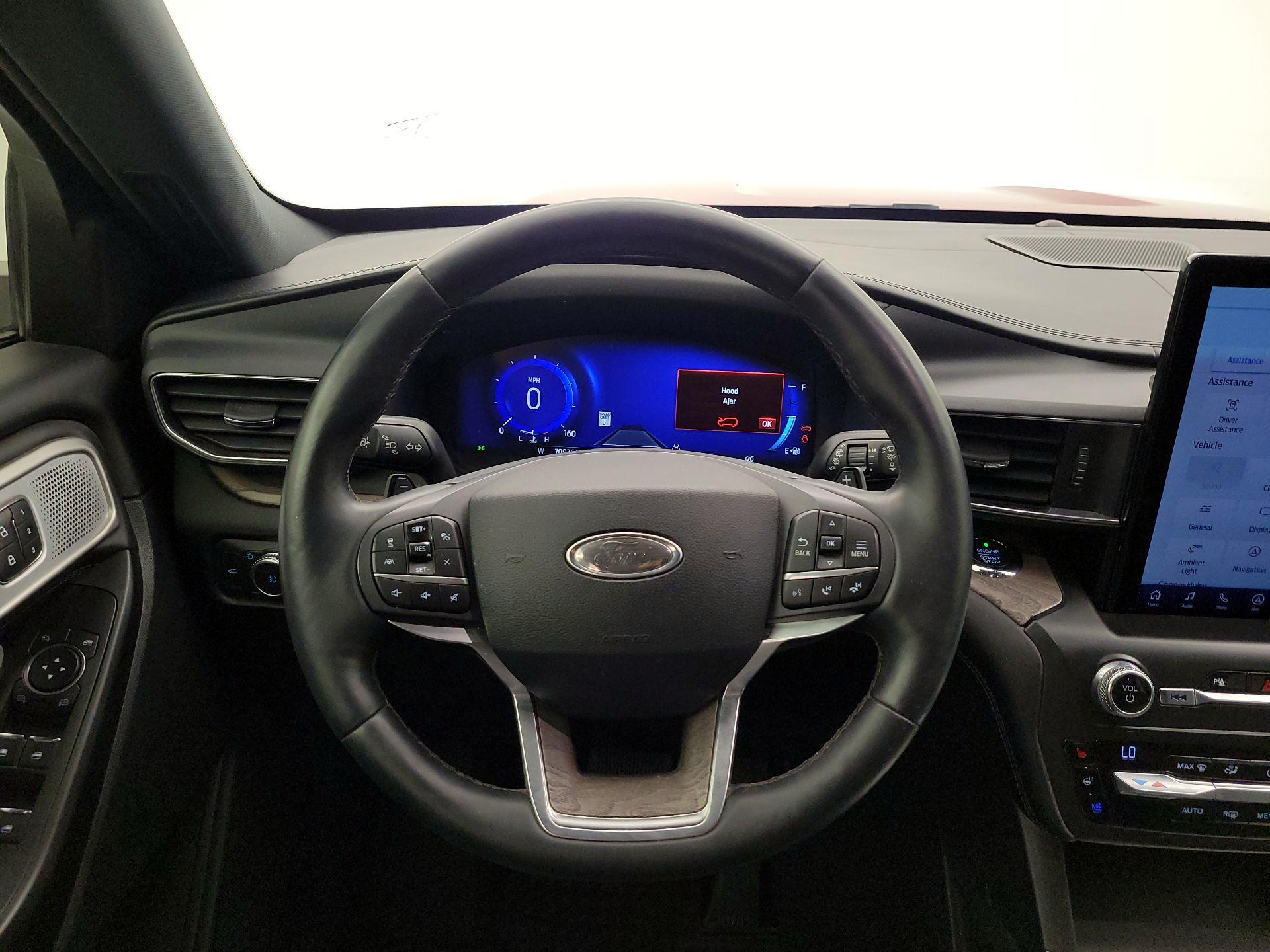 Thumbnail: 2020 Ford Explorer - 10