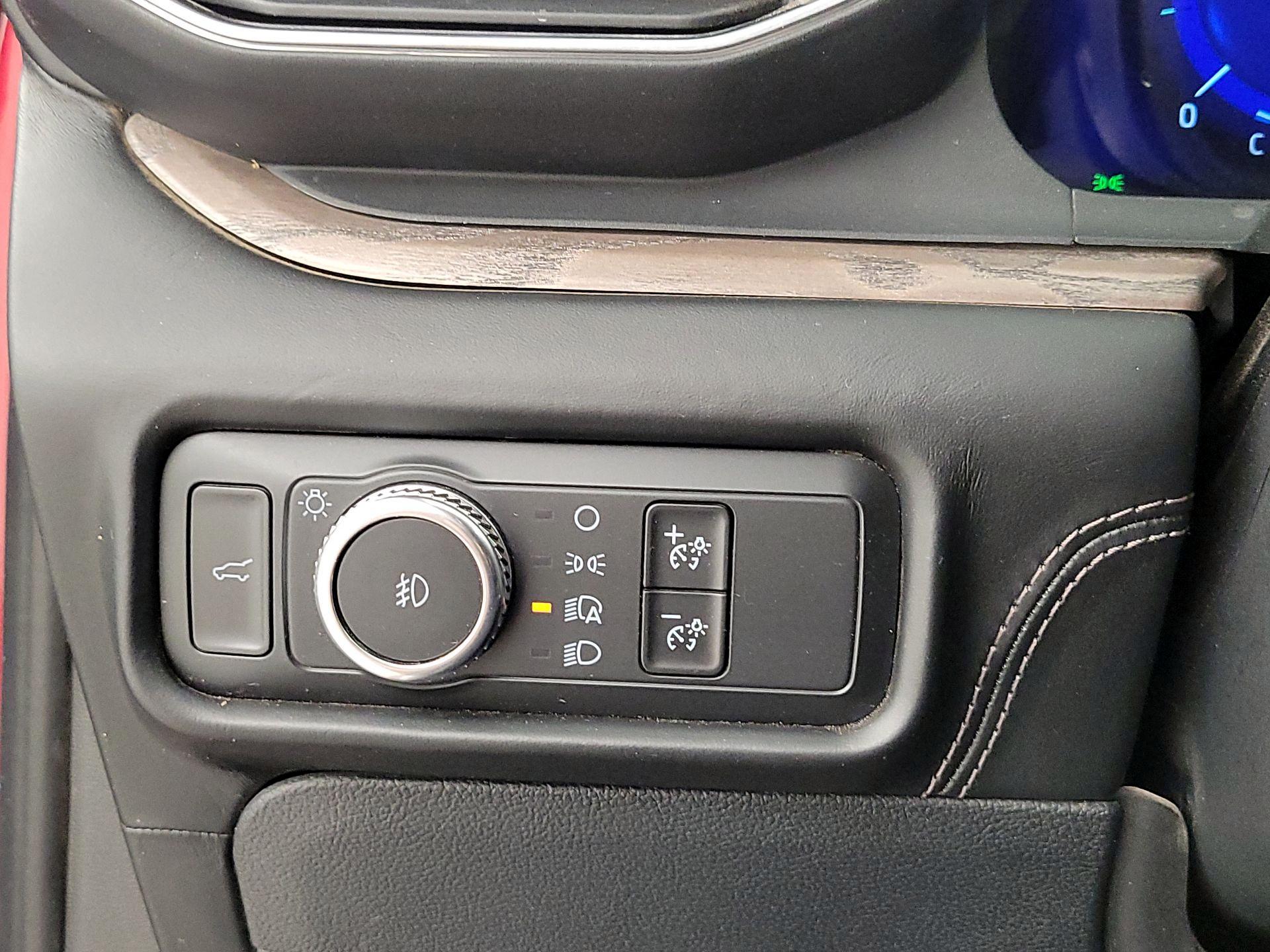 Thumbnail: 2020 Ford Explorer - 13