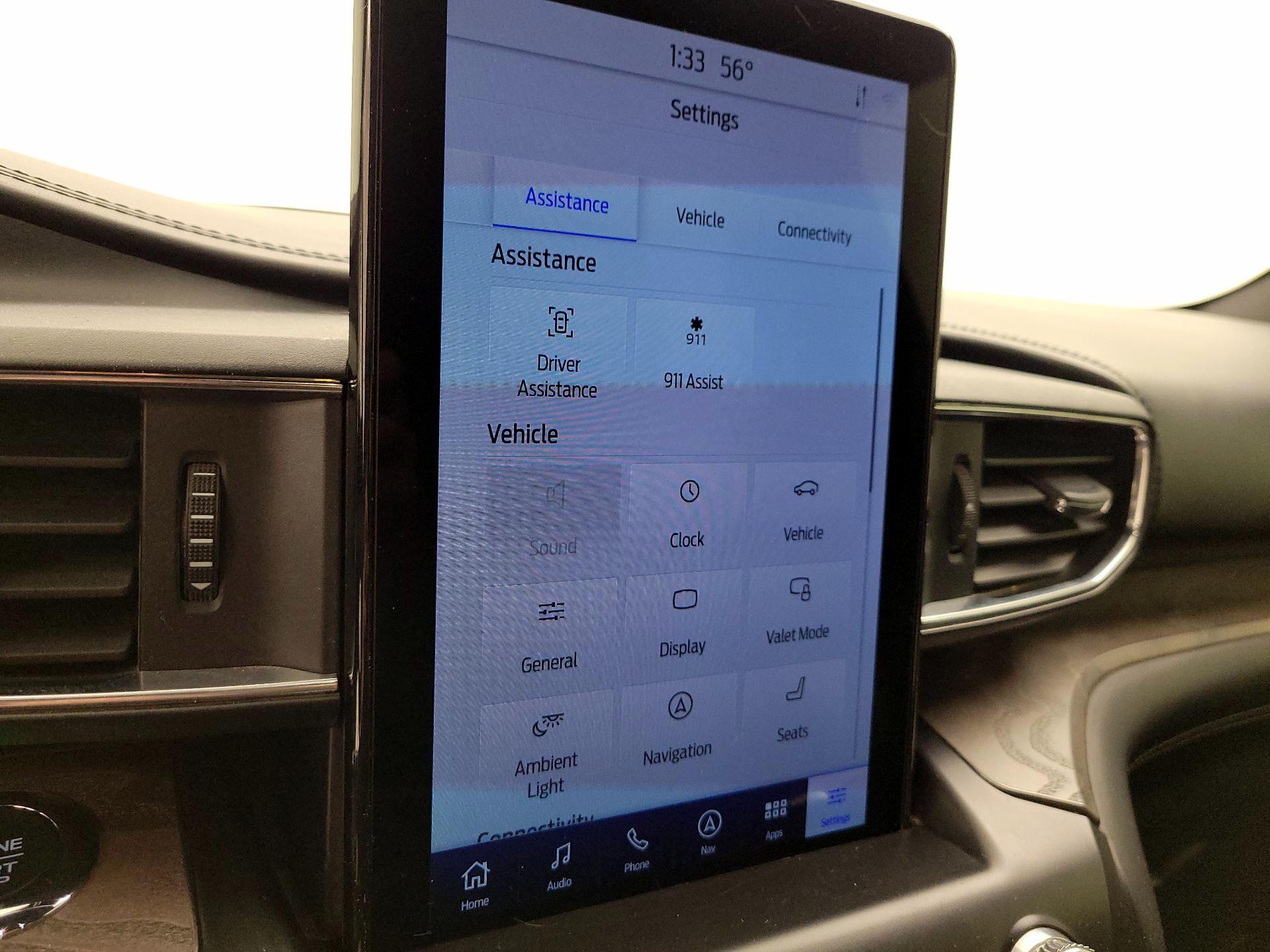 Thumbnail: 2020 Ford Explorer - 15