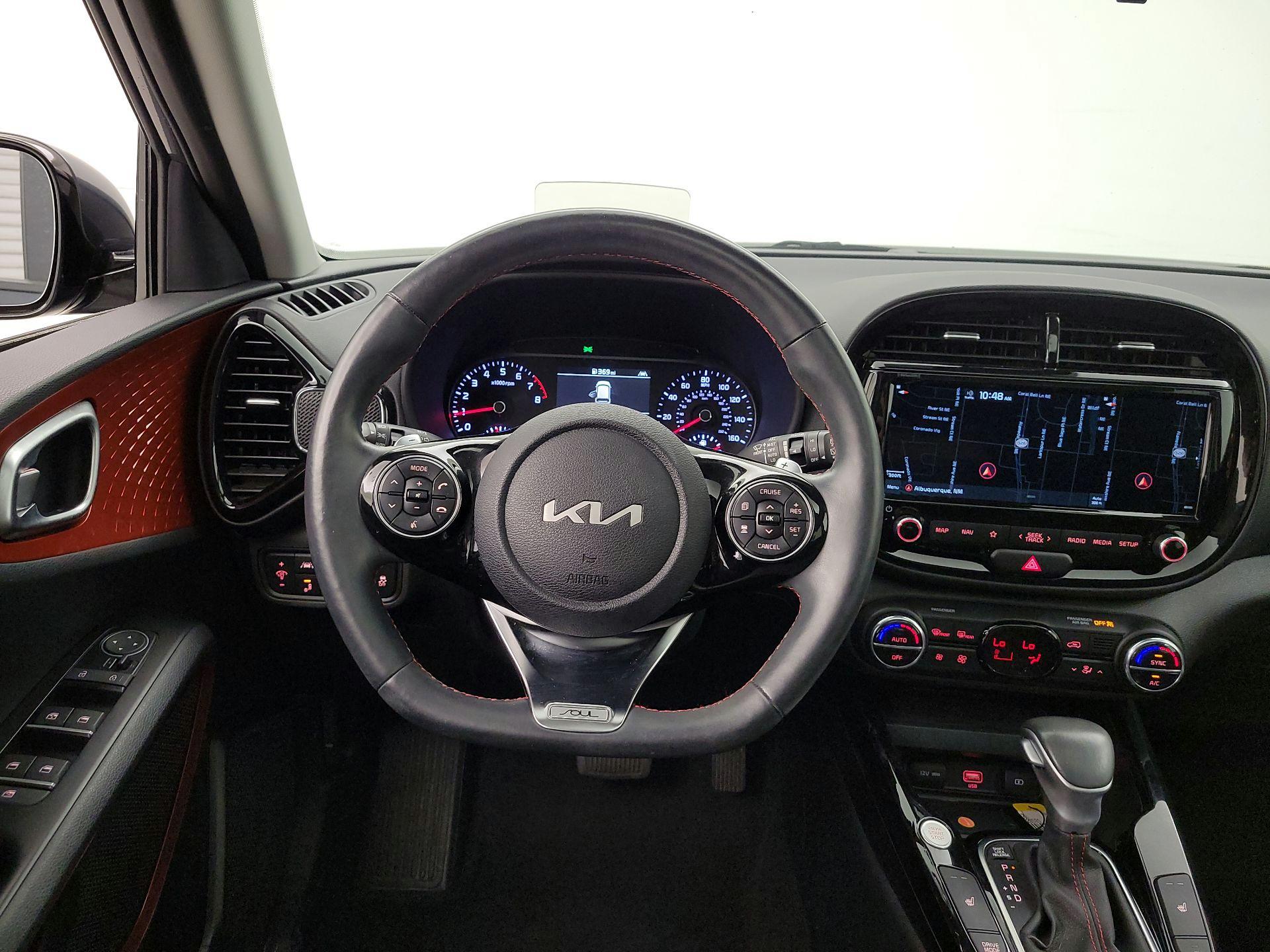 Thumbnail: 2022 Kia Soul - 10