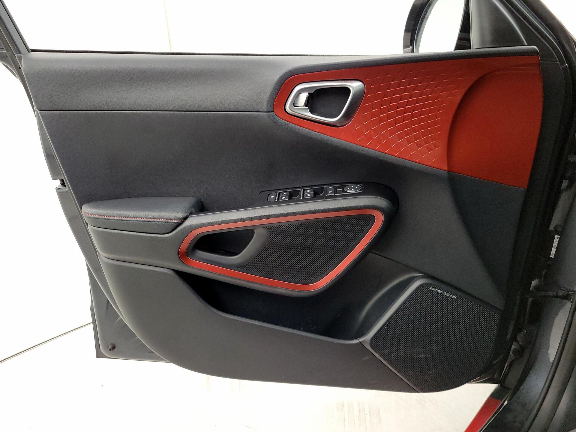 Thumbnail: 2022 Kia Soul - 12