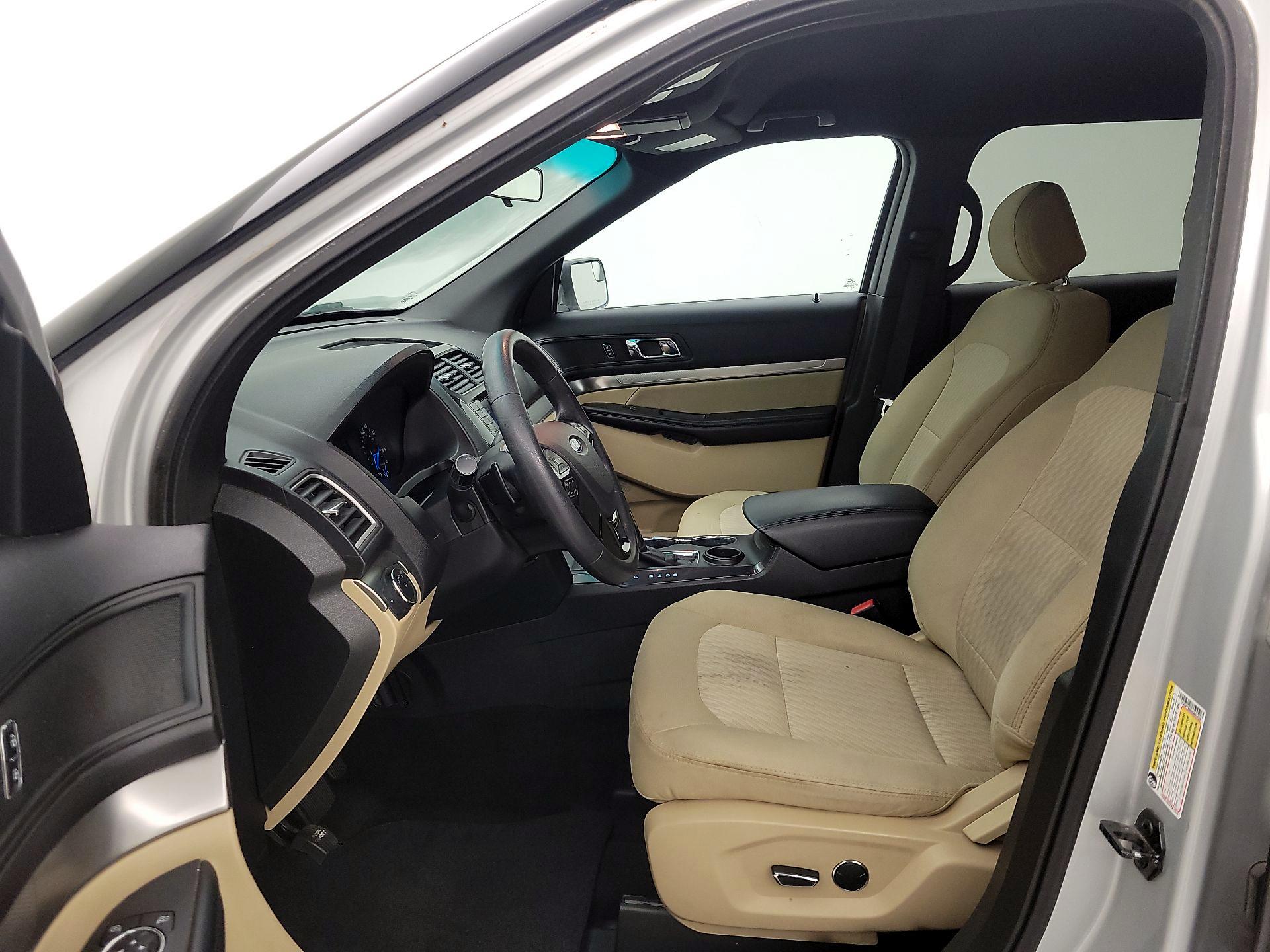 Thumbnail: 2017 Ford Explorer - 11