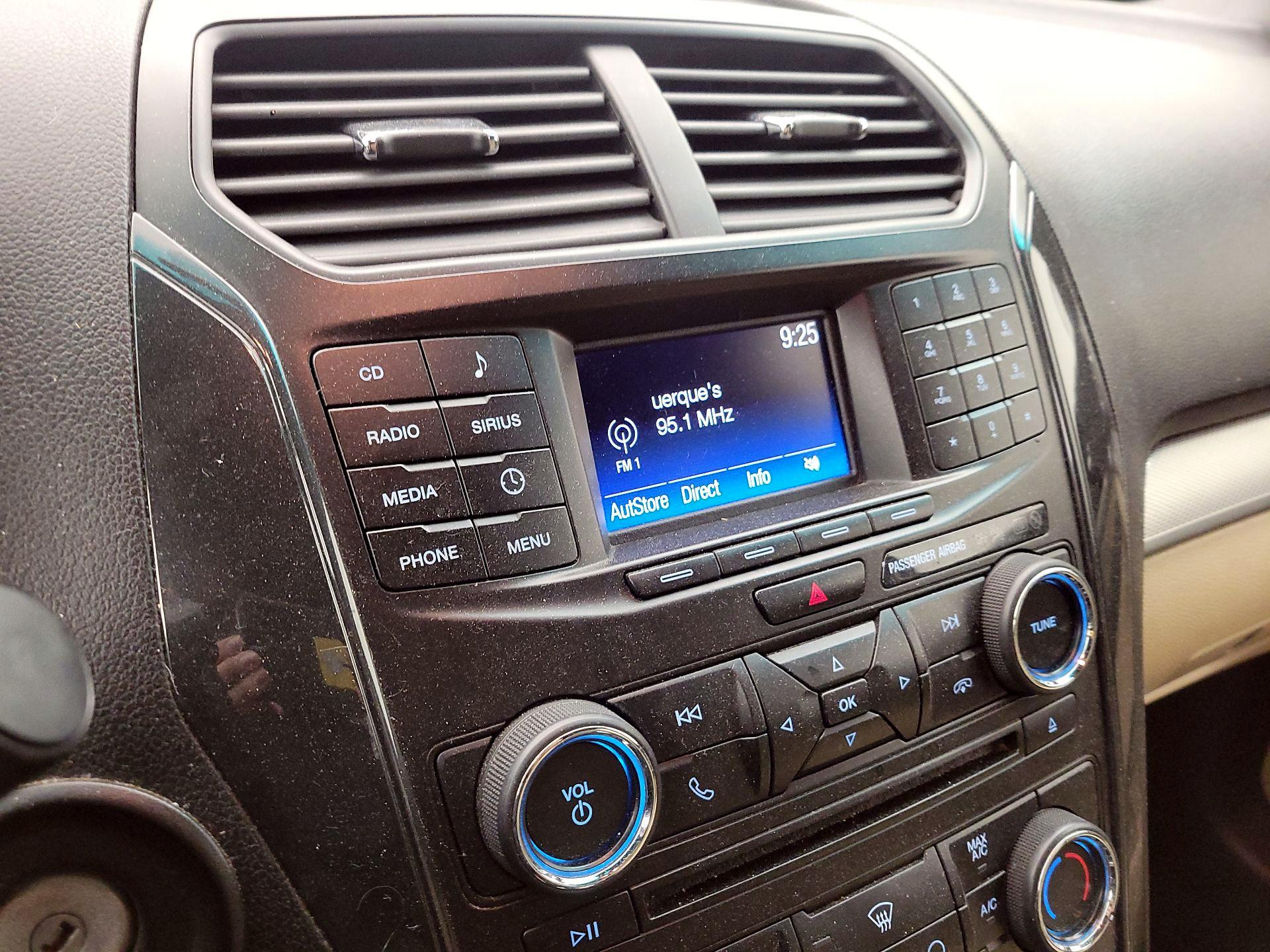 Thumbnail: 2017 Ford Explorer - 14