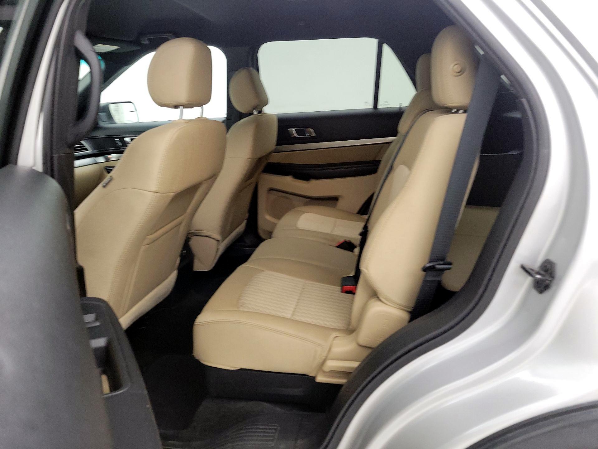 Thumbnail: 2017 Ford Explorer - 17