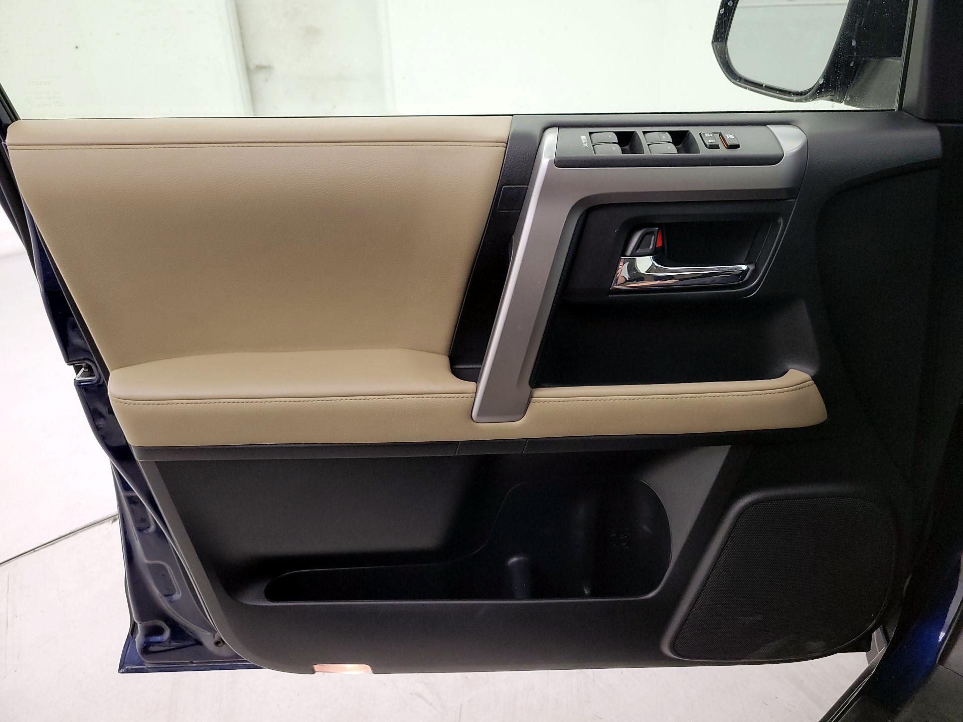 Thumbnail: 2021 Toyota 4Runner - 12