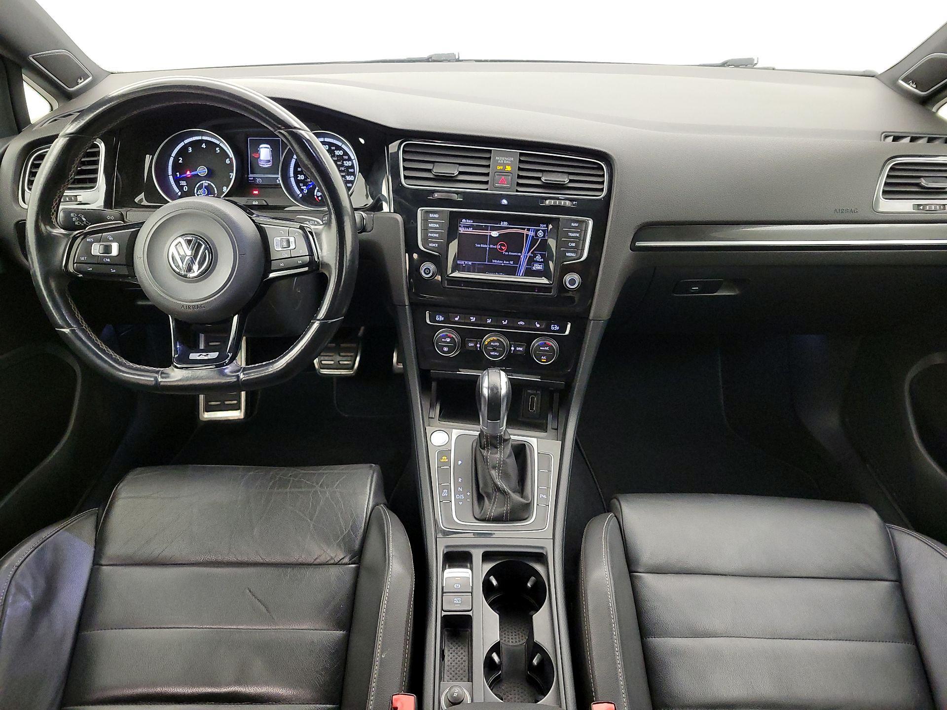 Thumbnail: 2015 Volkswagen Golf - 9