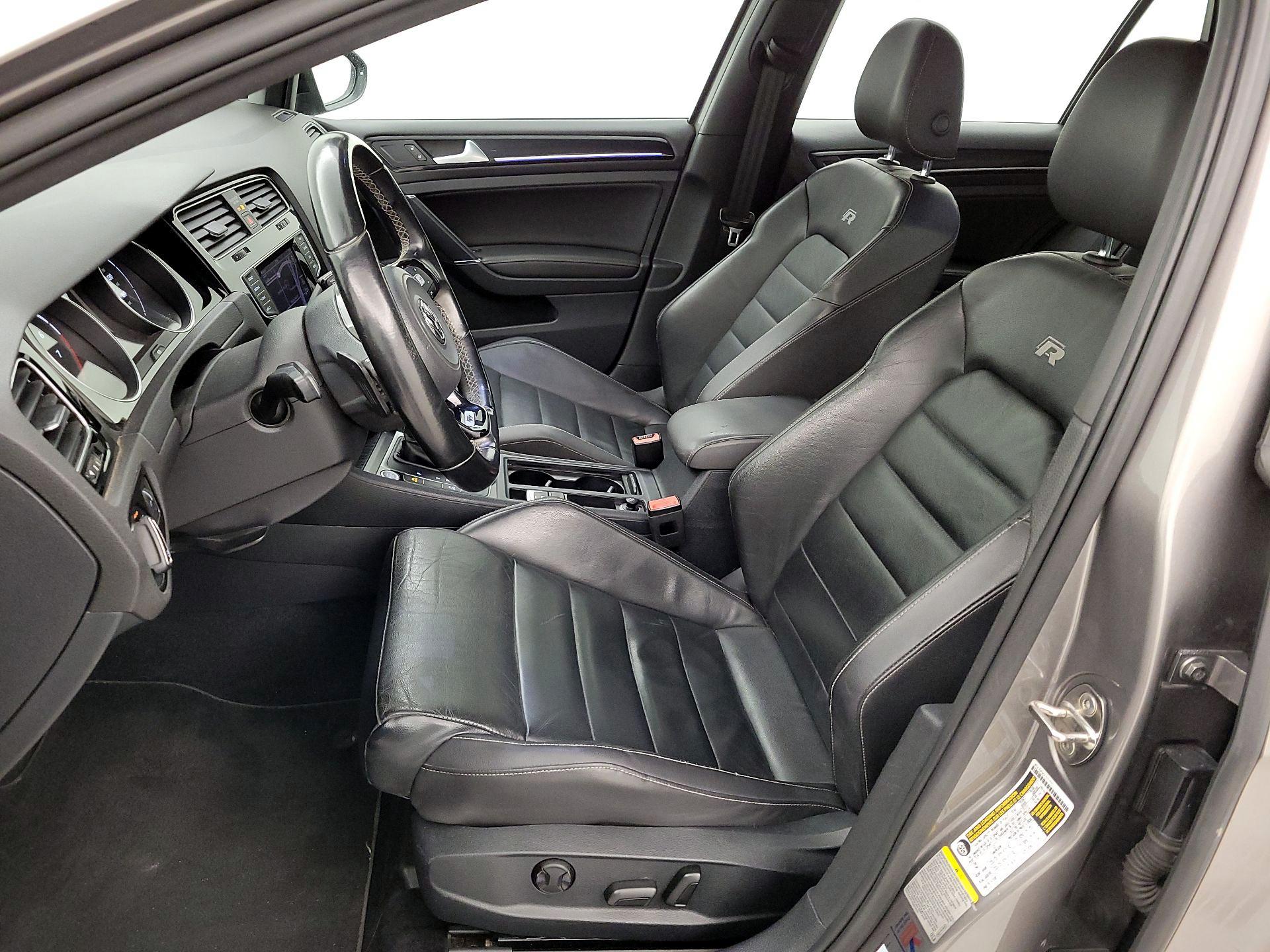 Thumbnail: 2015 Volkswagen Golf - 11